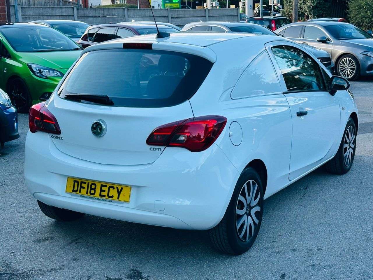 A 2018 VAUXHALL CORSA VAN 1.3 CDTi Car Derived Van 3dr Diesel Manual FWD L1 H1 (s/s) Start/Stop (104 A 2018 VAUXHALL CORSA VAN 1.3 CDTi Car Derived Van 3dr Diesel Manual FWD L1 H1 (s/s) Start/Stop (104