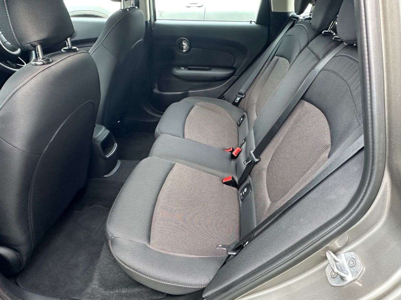 2018 MINI CLUBMAN 2018 MINI CLUBMAN