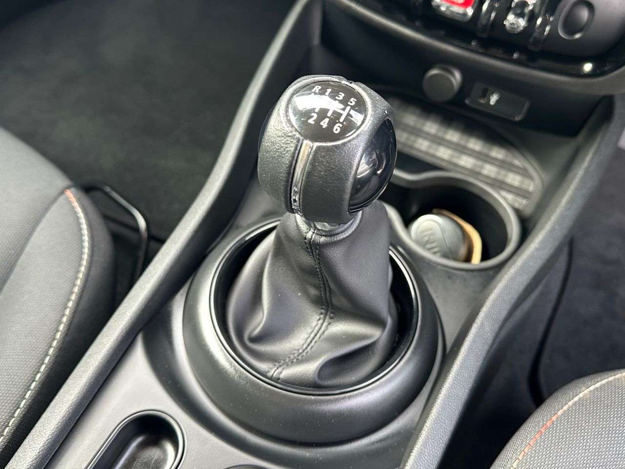 2018 MINI CLUBMAN 2018 MINI CLUBMAN