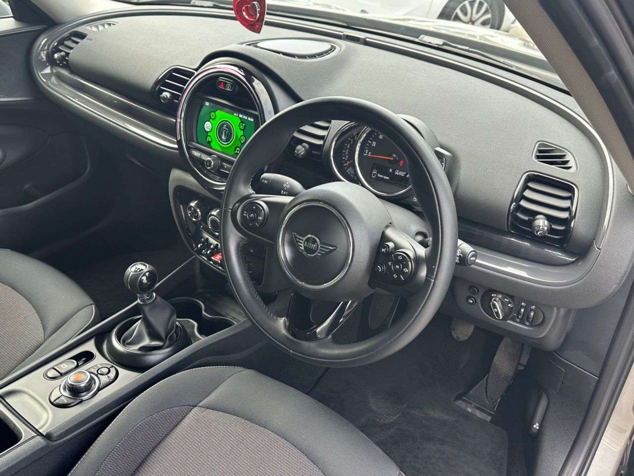 2018 MINI CLUBMAN 2018 MINI CLUBMAN