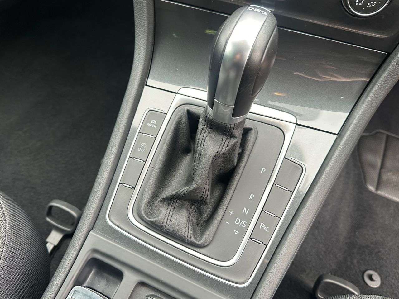 2019 VOLKSWAGEN GOLF 2019 VOLKSWAGEN GOLF