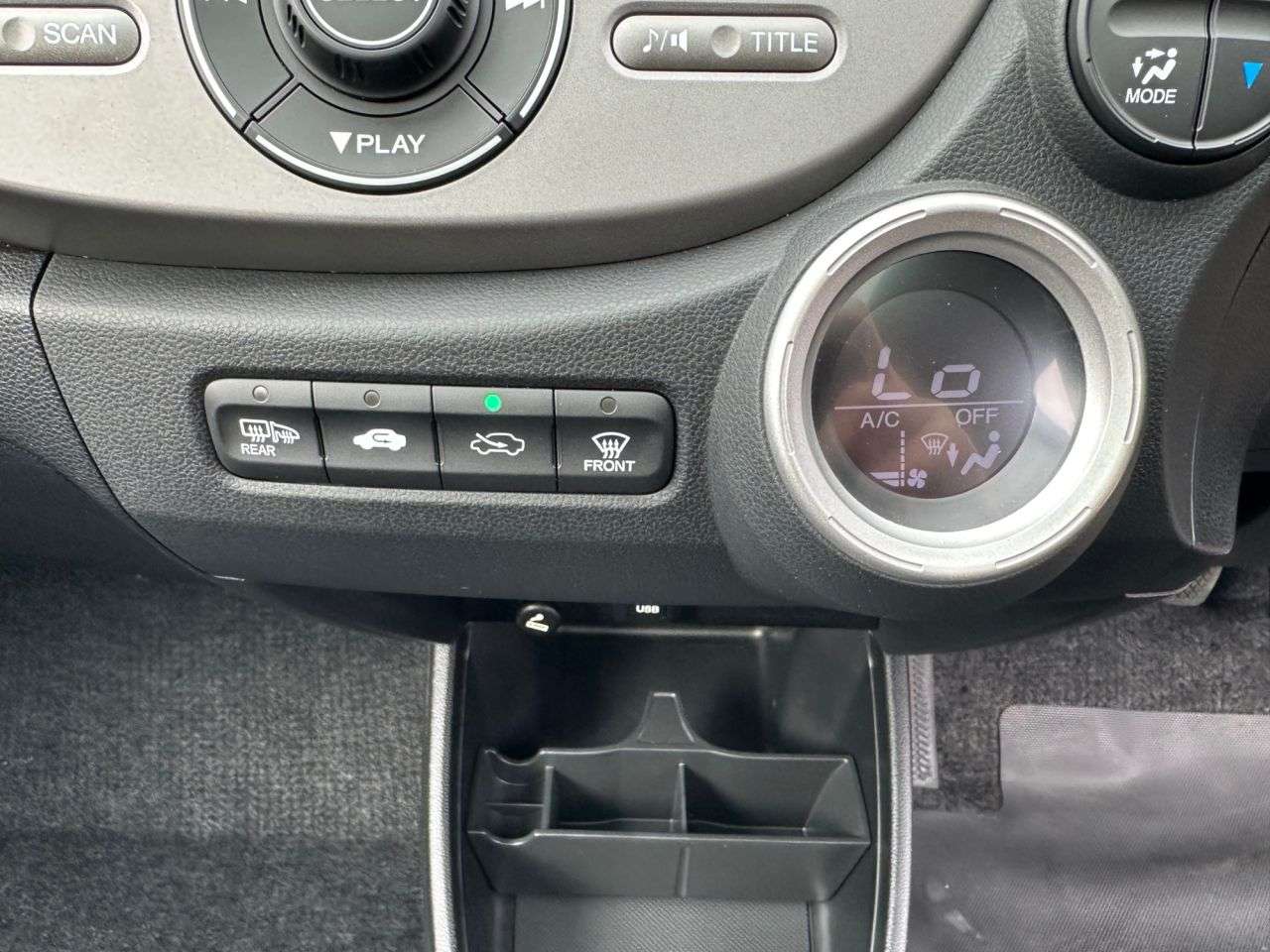 2011 HONDA JAZZ 2011 HONDA JAZZ