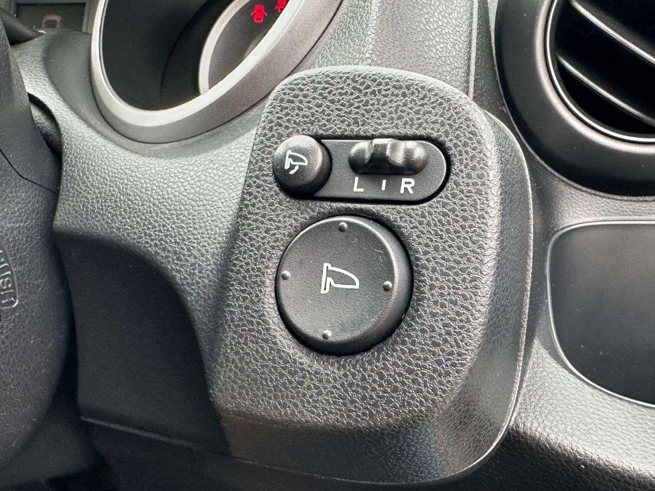 2011 HONDA JAZZ 2011 HONDA JAZZ