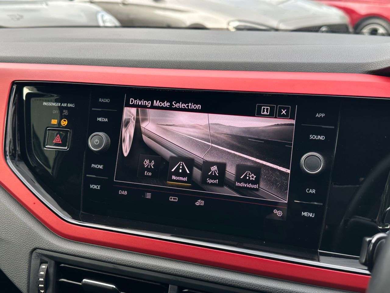 2019 VOLKSWAGEN POLO 2019 VOLKSWAGEN POLO