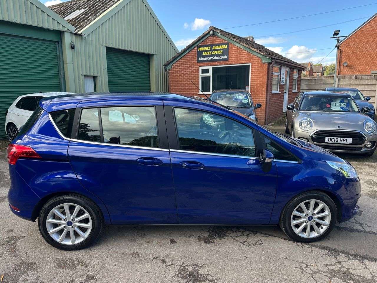 A 2016 FORD B-MAX 1.6 Titanium MPV 5dr Petrol Powershift Euro 5 (105 ps) A 2016 FORD B-MAX 1.6 Titanium MPV 5dr Petrol Powershift Euro 5 (105 ps)