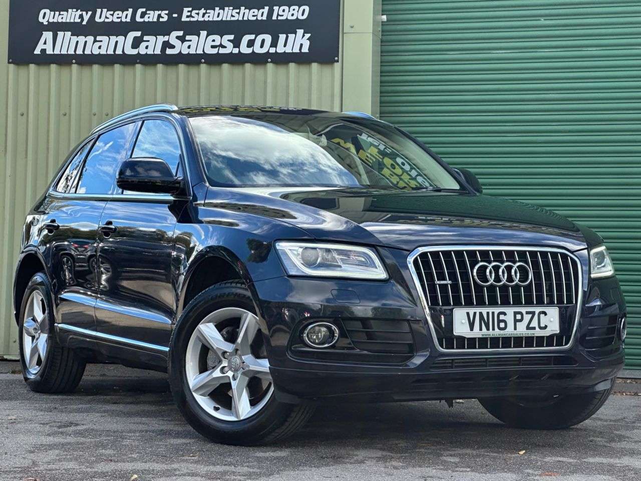 A 2016 AUDI Q5 2.0 TFSI SE SUV 5dr Petrol Tiptronic quattro Euro 6 (s/s) (230 ps) A 2016 AUDI Q5 2.0 TFSI SE SUV 5dr Petrol Tiptronic quattro Euro 6 (s/s) (230 ps)