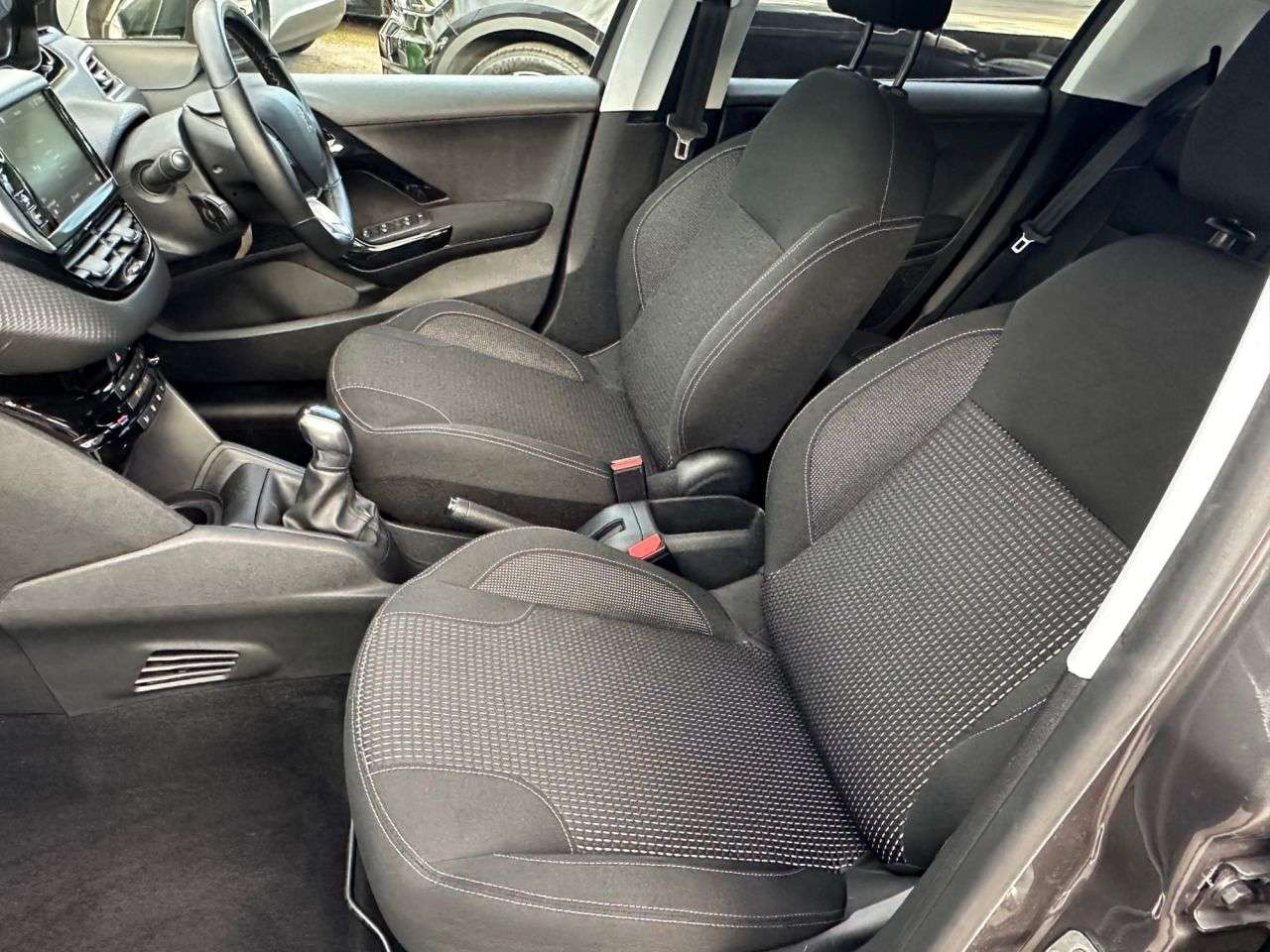 2019 PEUGEOT 208 2019 PEUGEOT 208