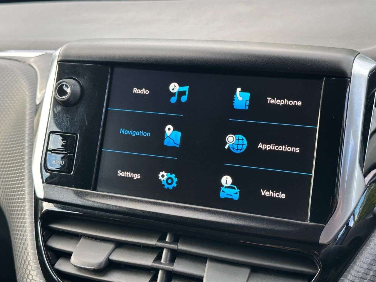 2019 PEUGEOT 208 2019 PEUGEOT 208