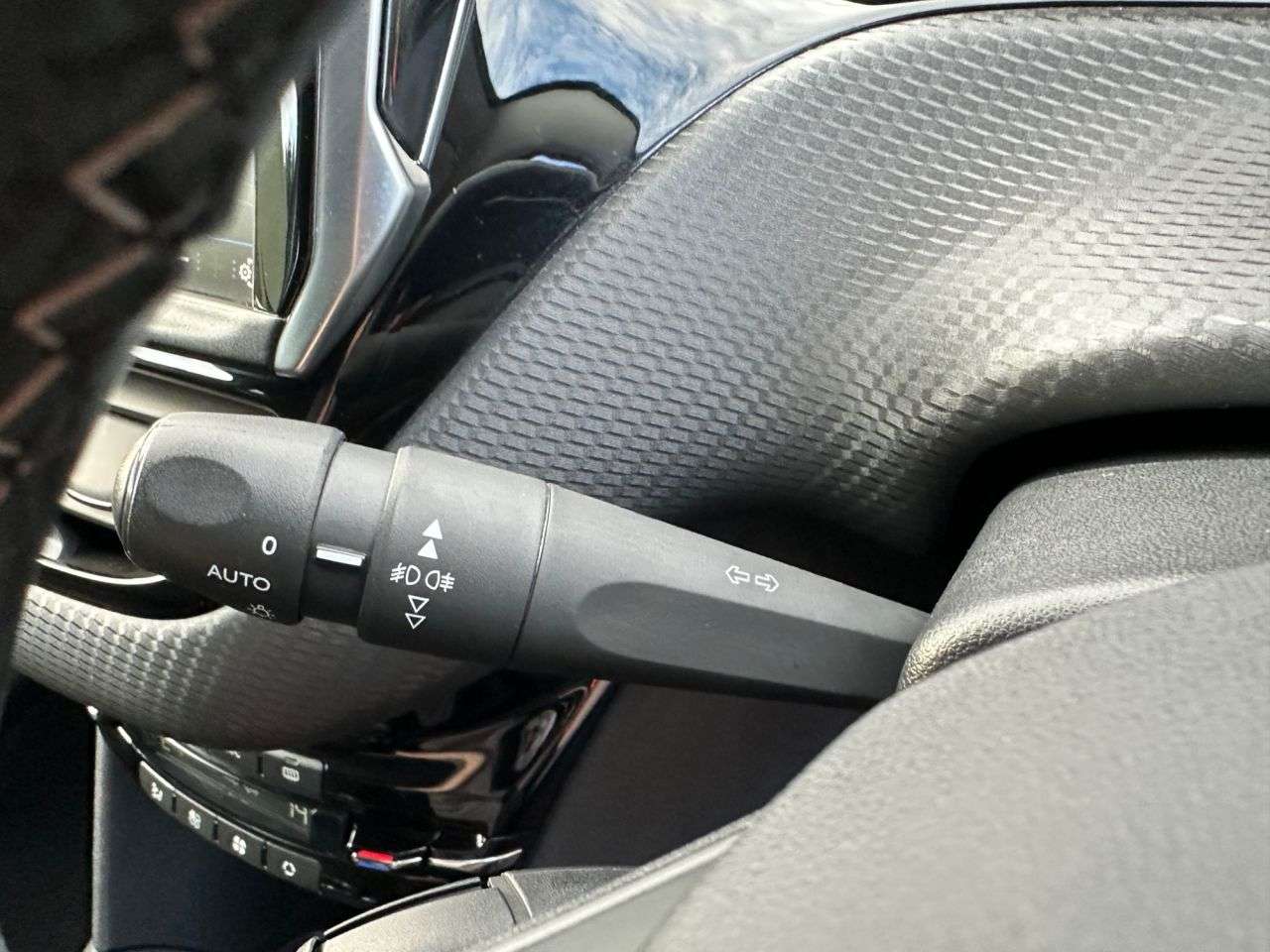 2019 PEUGEOT 208 2019 PEUGEOT 208