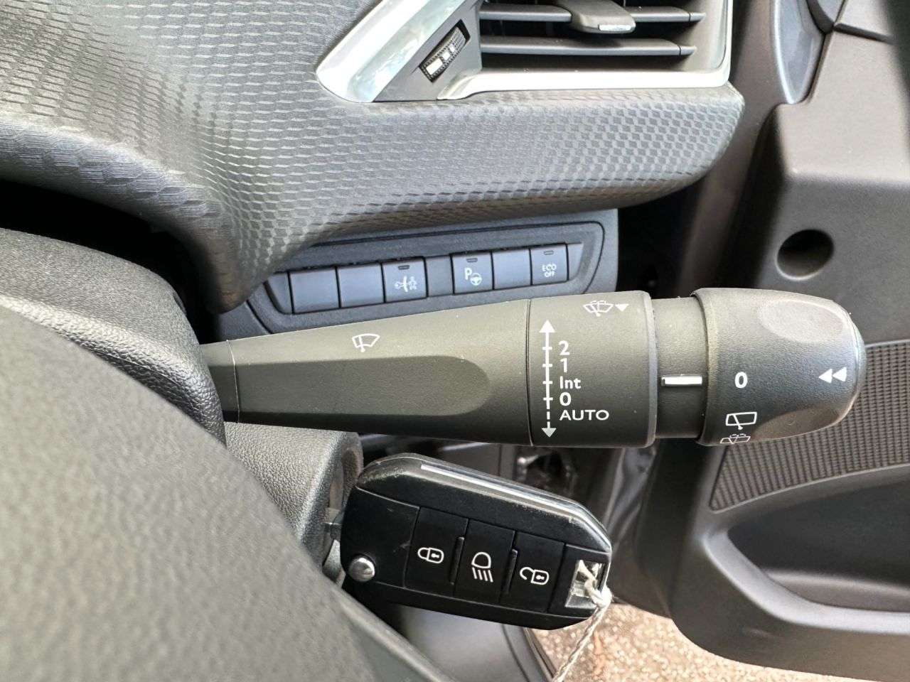 2019 PEUGEOT 208 2019 PEUGEOT 208