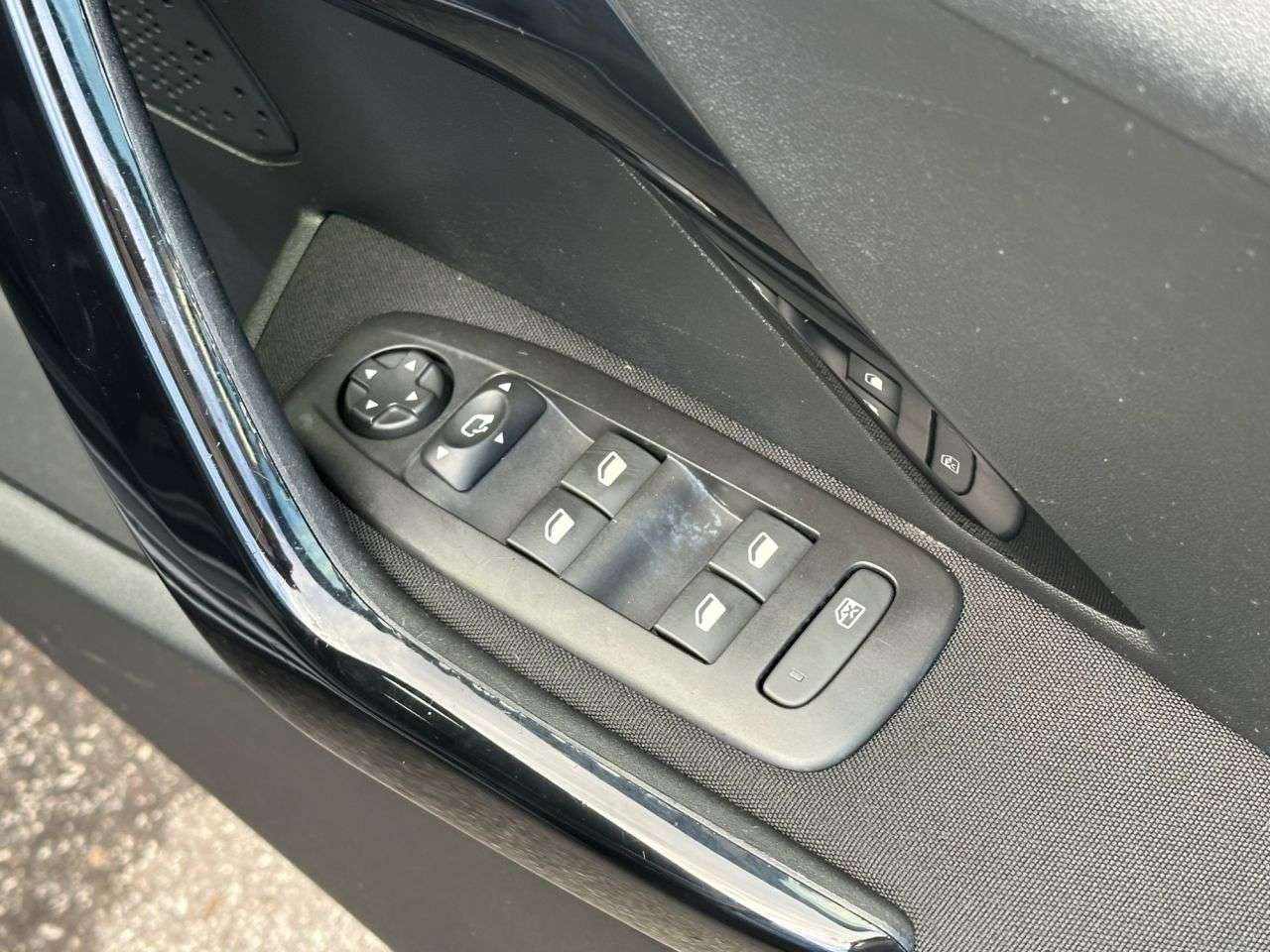 2019 PEUGEOT 208 2019 PEUGEOT 208