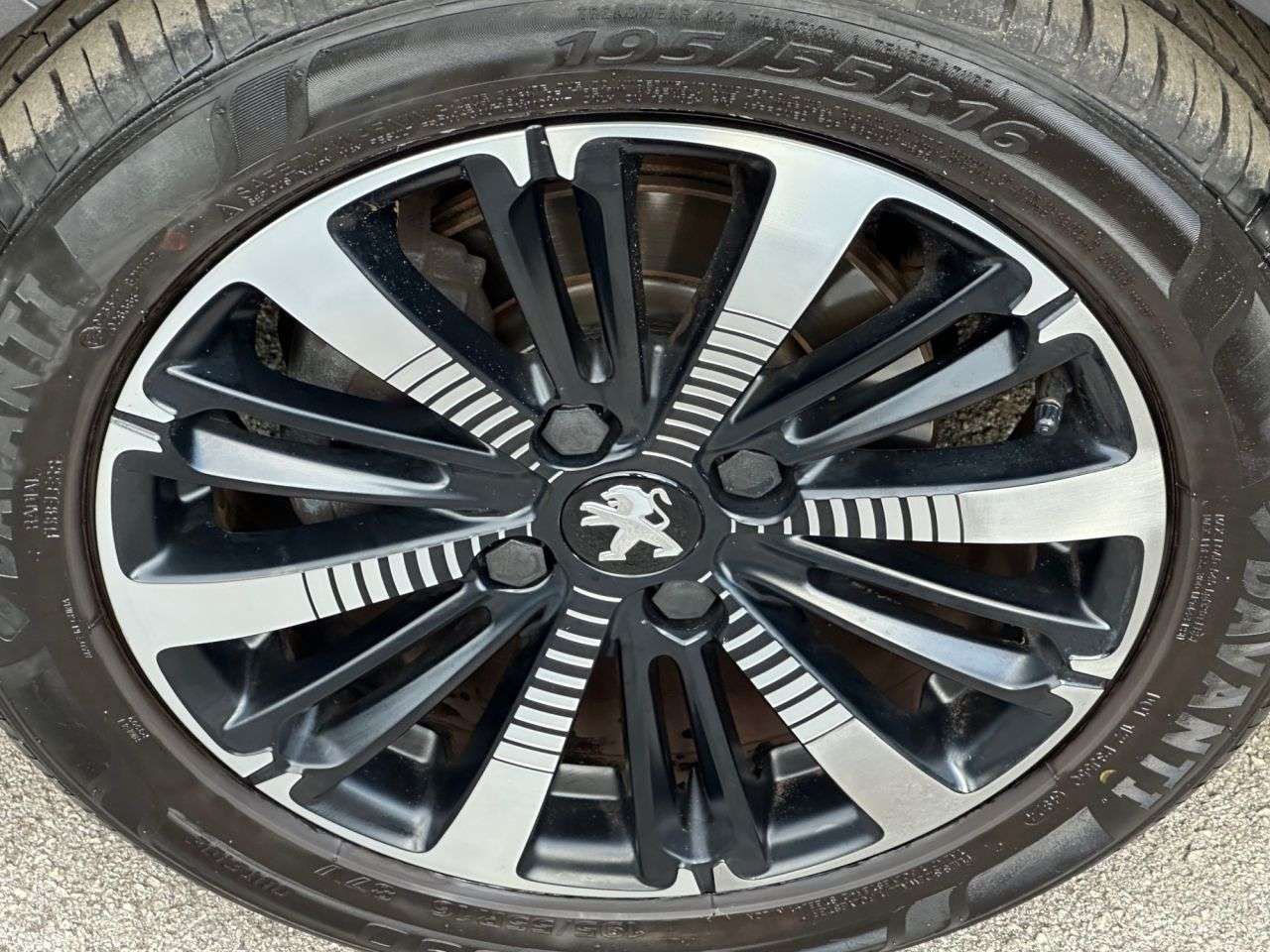 2019 PEUGEOT 208 2019 PEUGEOT 208