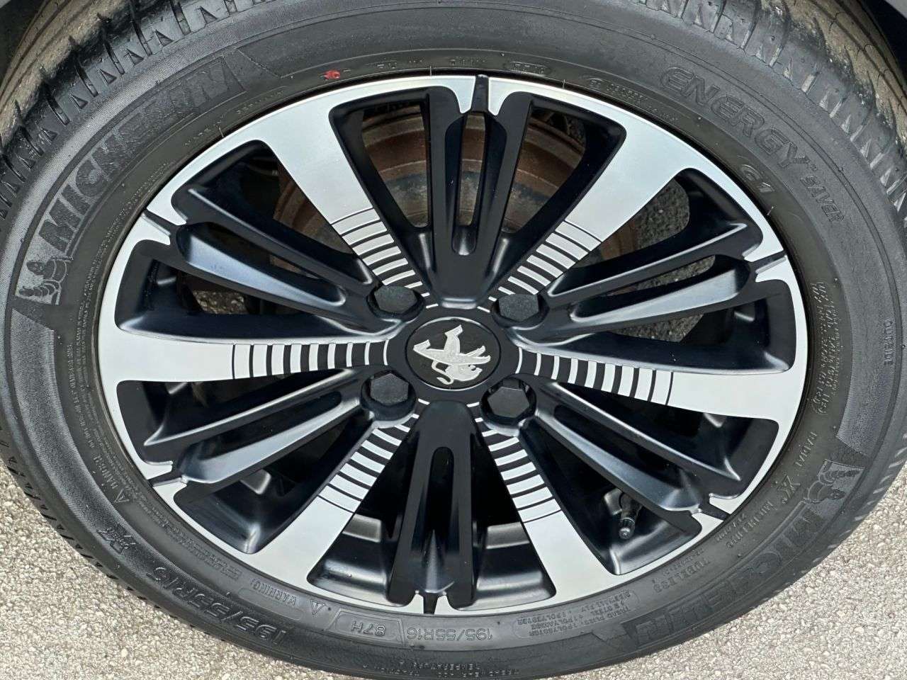 2019 PEUGEOT 208 2019 PEUGEOT 208