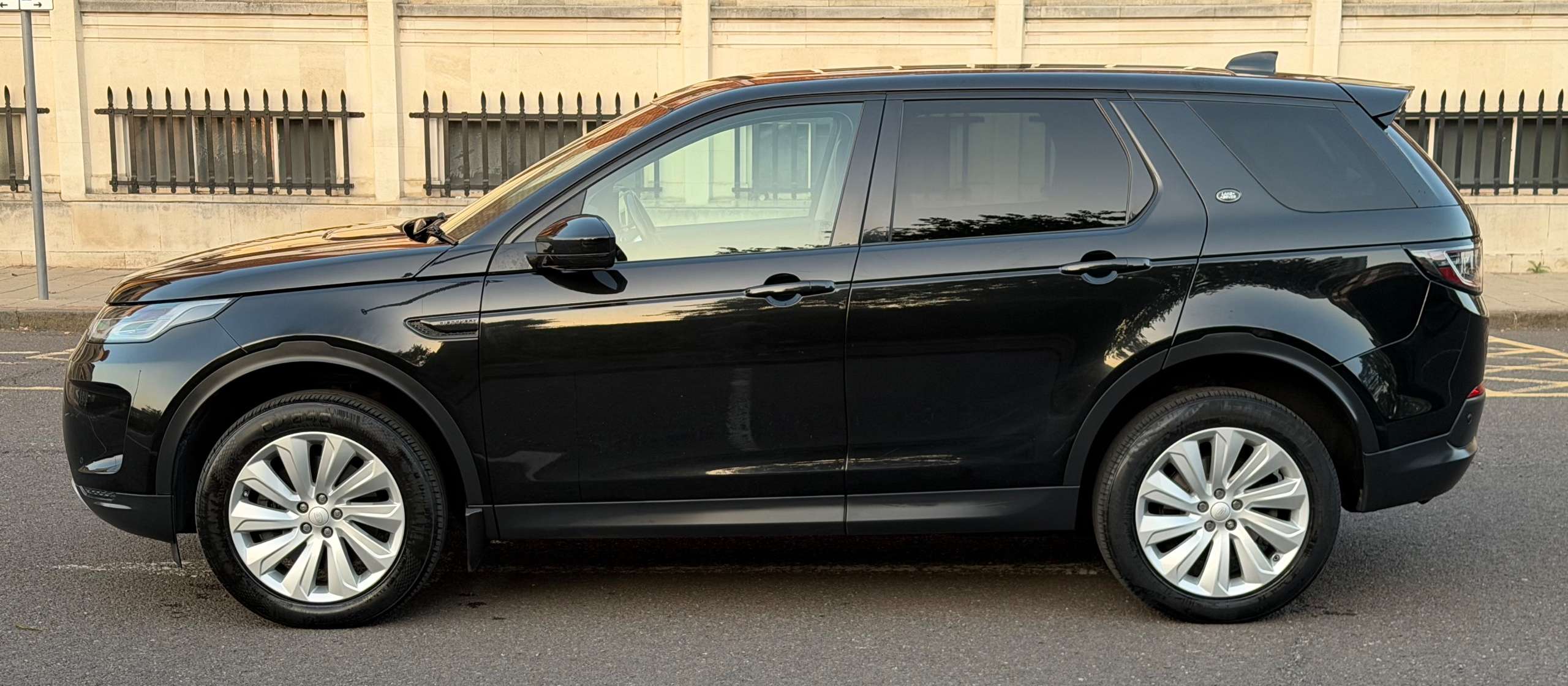 2019 LAND ROVER DISCOVERY SPORT 2019 LAND ROVER DISCOVERY SPORT