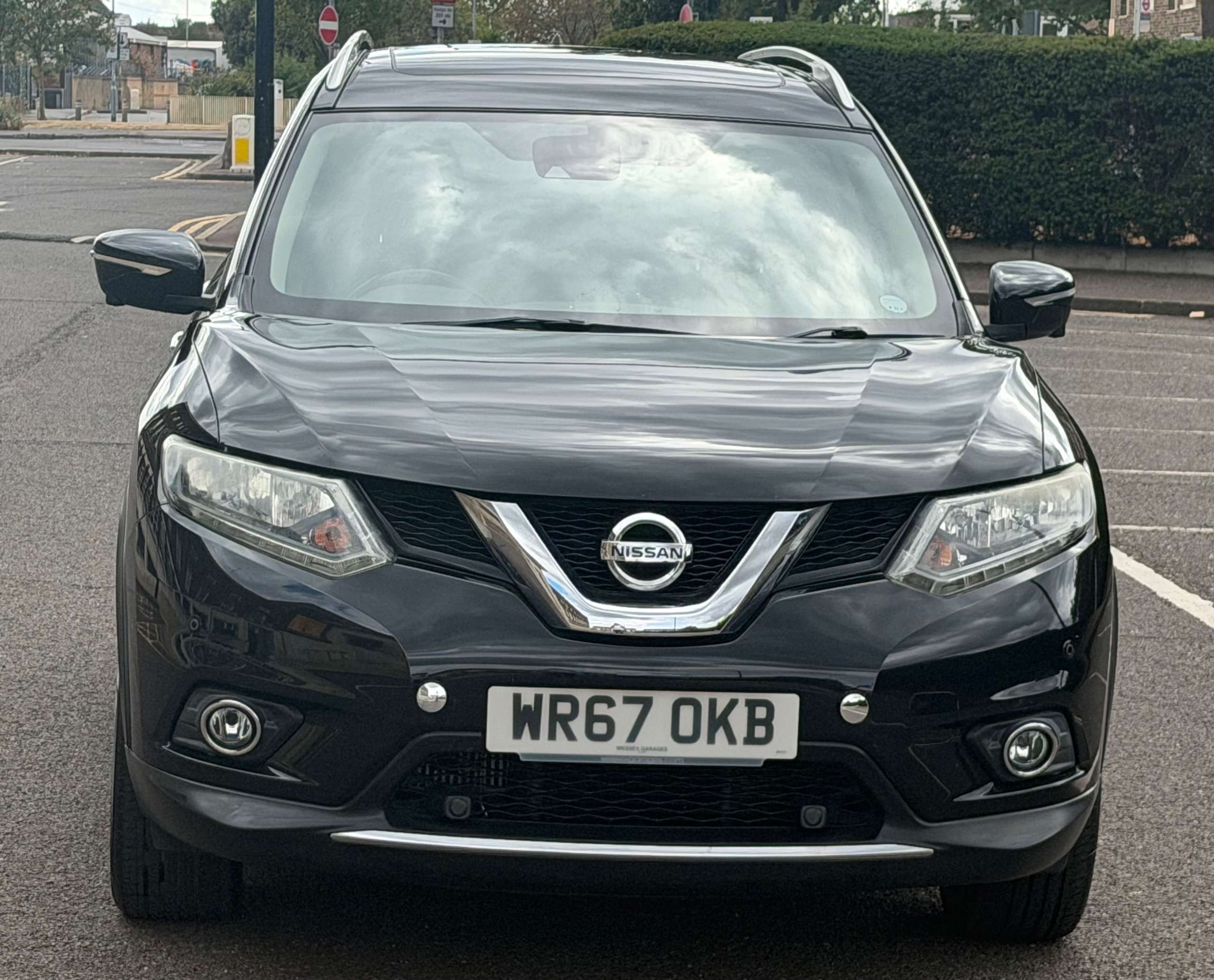 A 2017 NISSAN X-TRAIL A 2017 NISSAN X-TRAIL