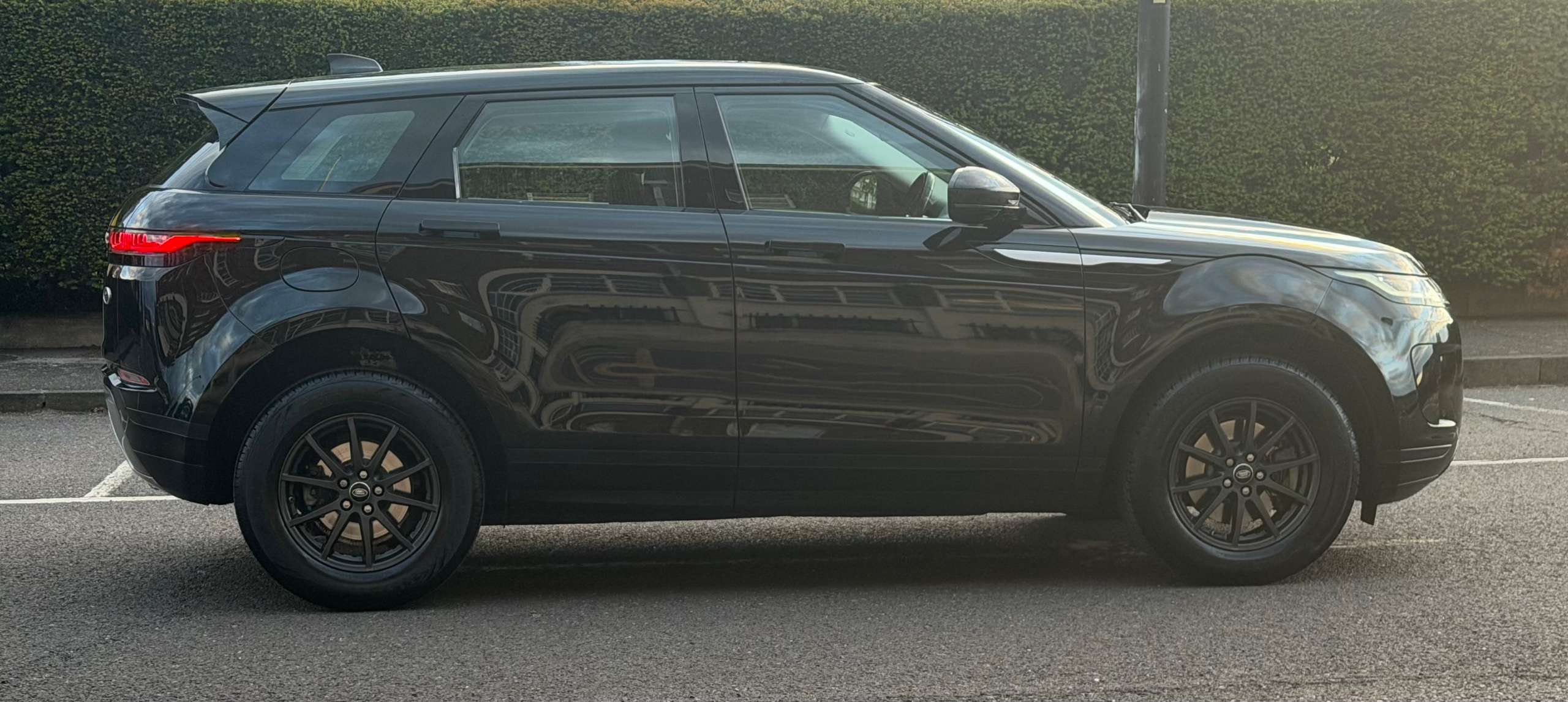 2019 LAND ROVER RANGE ROVER EVOQUE 2019 LAND ROVER RANGE ROVER EVOQUE