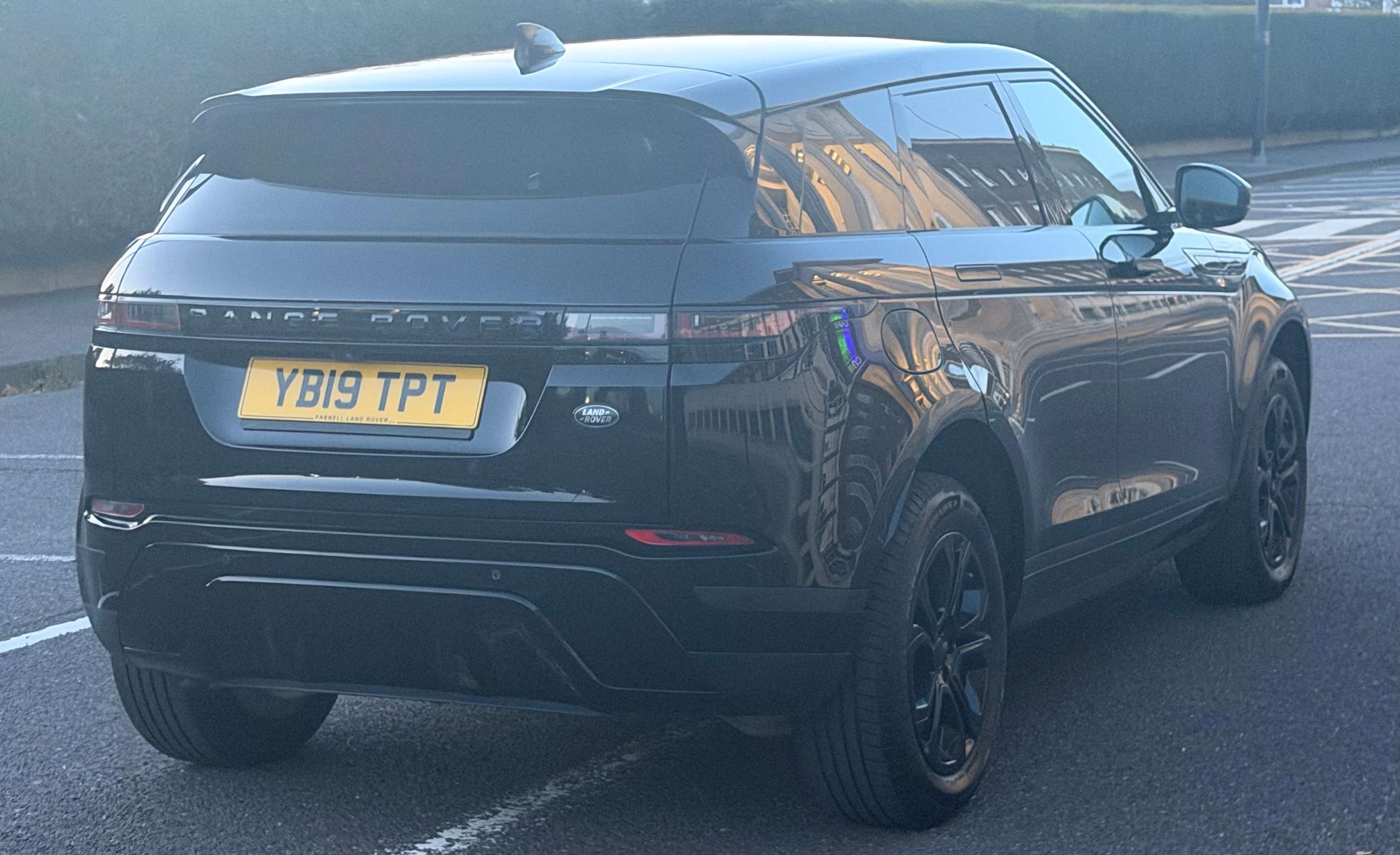 2019 LAND ROVER RANGE ROVER EVOQUE 2019 LAND ROVER RANGE ROVER EVOQUE
