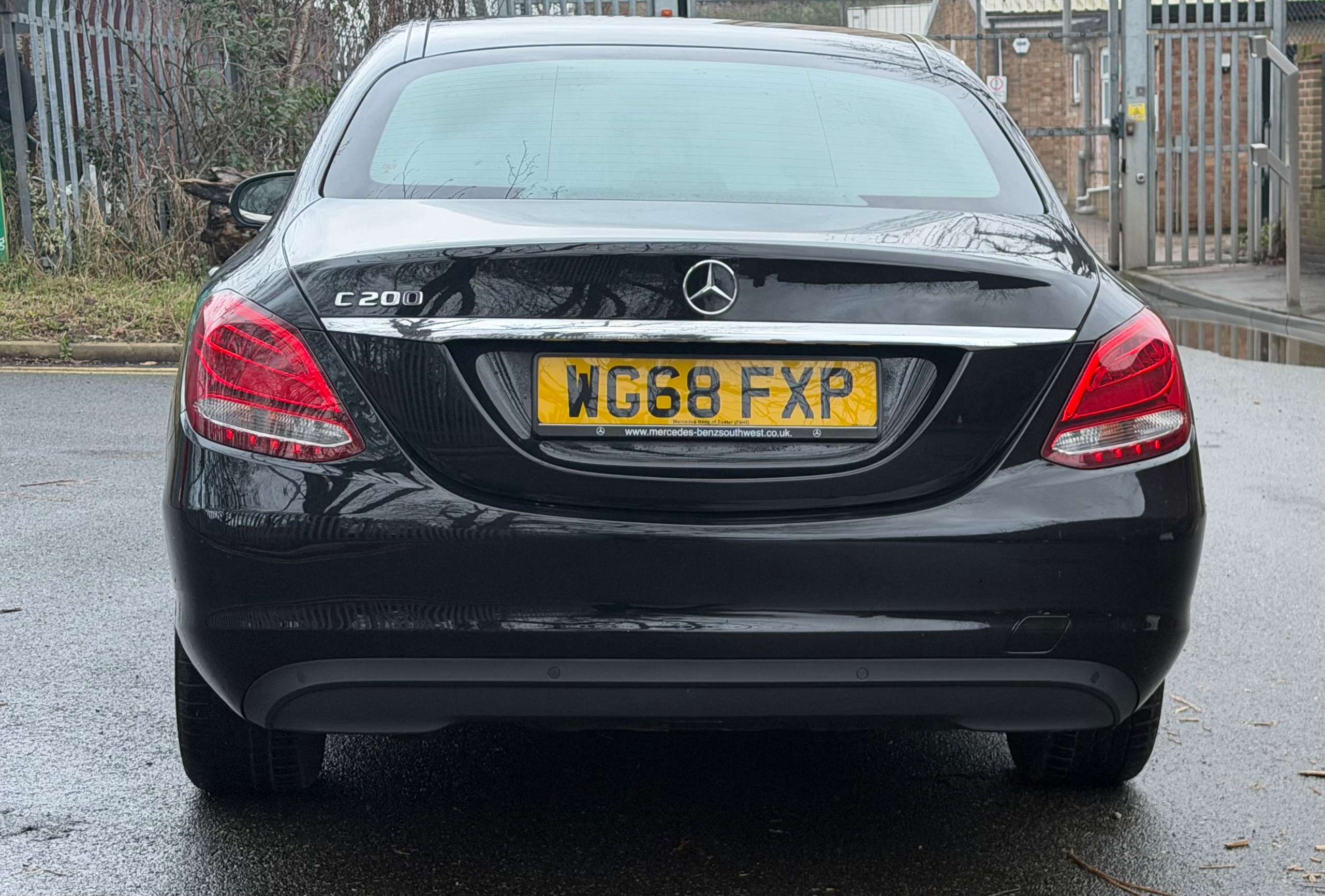 A 2018 MERCEDES-BENZ C CLASS 1.5 C200 MHEV EQ Boost SE Saloon 4dr Petrol G-Tronic+ Euro 6 (s/s) (198 ps) A 2018 MERCEDES-BENZ C CLASS 1.5 C200 MHEV EQ Boost SE Saloon 4dr Petrol G-Tronic+ Euro 6 (s/s) (198 ps)