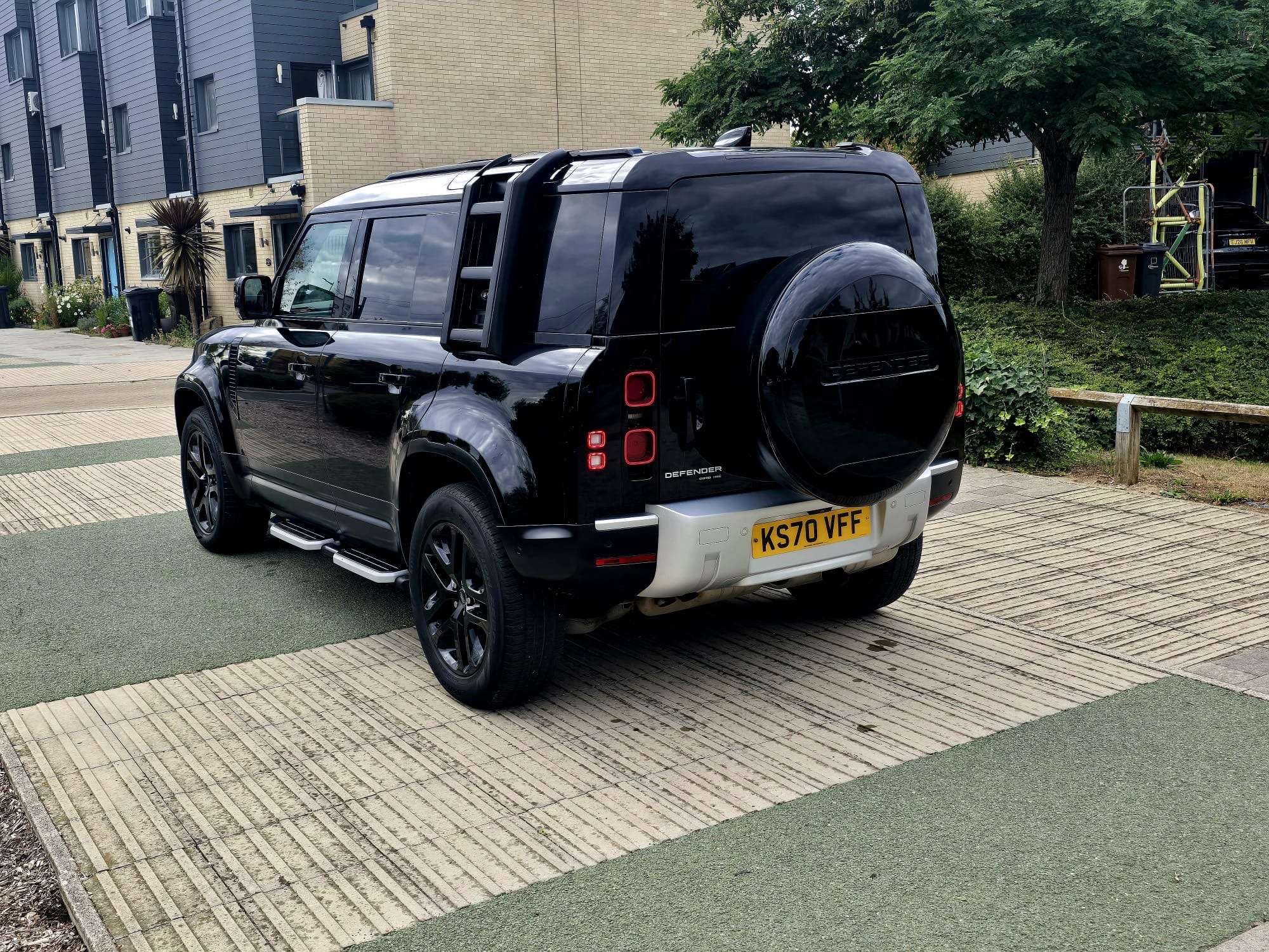 2020 LAND ROVER DEFENDER 110 2020 LAND ROVER DEFENDER 110