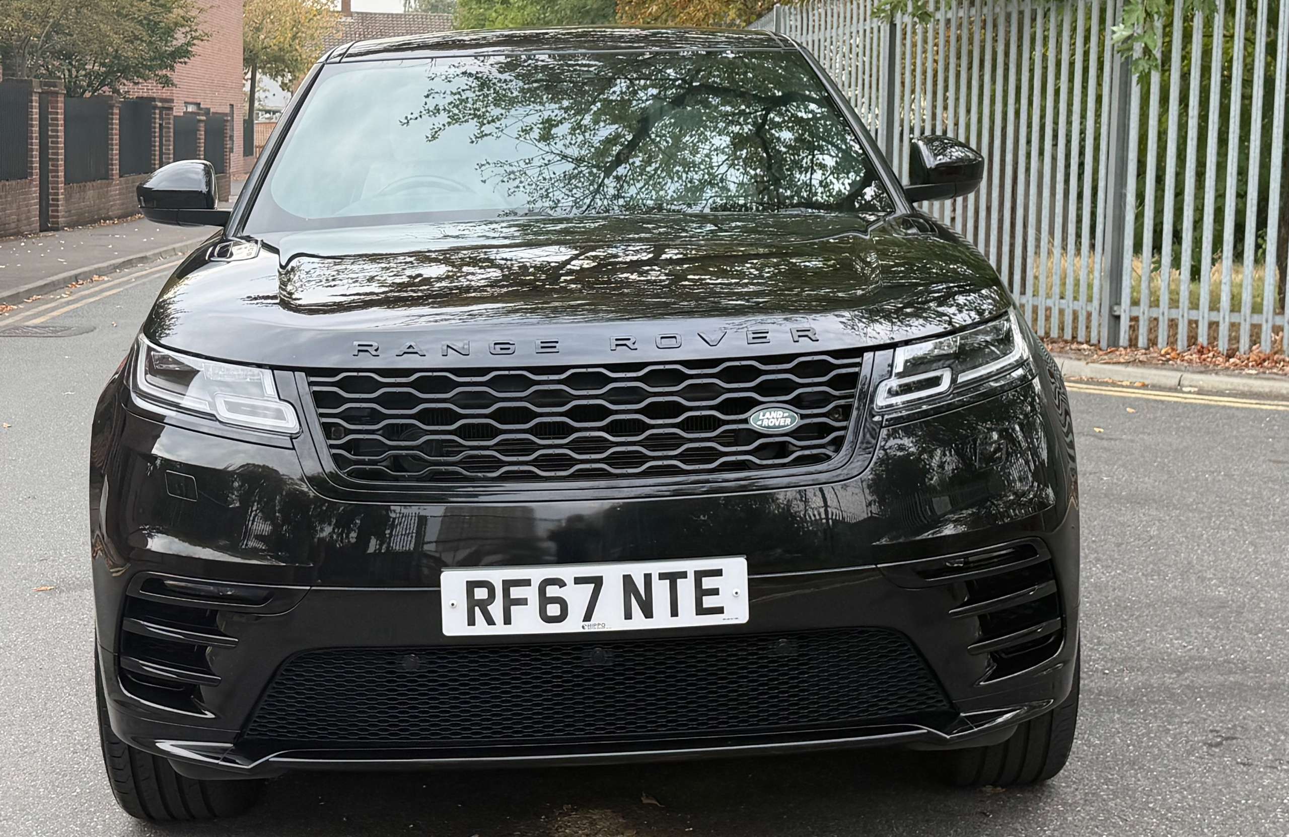 A 2018 LAND ROVER RANGE ROVER VELAR 2.0 D240 R-Dynamic S SUV 5dr Diesel Auto 4WD Euro 6 (s/s) (240 ps) A 2018 LAND ROVER RANGE ROVER VELAR 2.0 D240 R-Dynamic S SUV 5dr Diesel Auto 4WD Euro 6 (s/s) (240 ps)