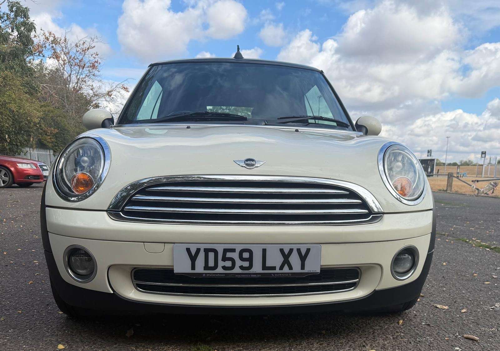 A 2009 MINI CONVERTIBLE 1.6 Cooper Convertible 2dr Petrol Manual Euro 4 (120 ps) A 2009 MINI CONVERTIBLE 1.6 Cooper Convertible 2dr Petrol Manual Euro 4 (120 ps)