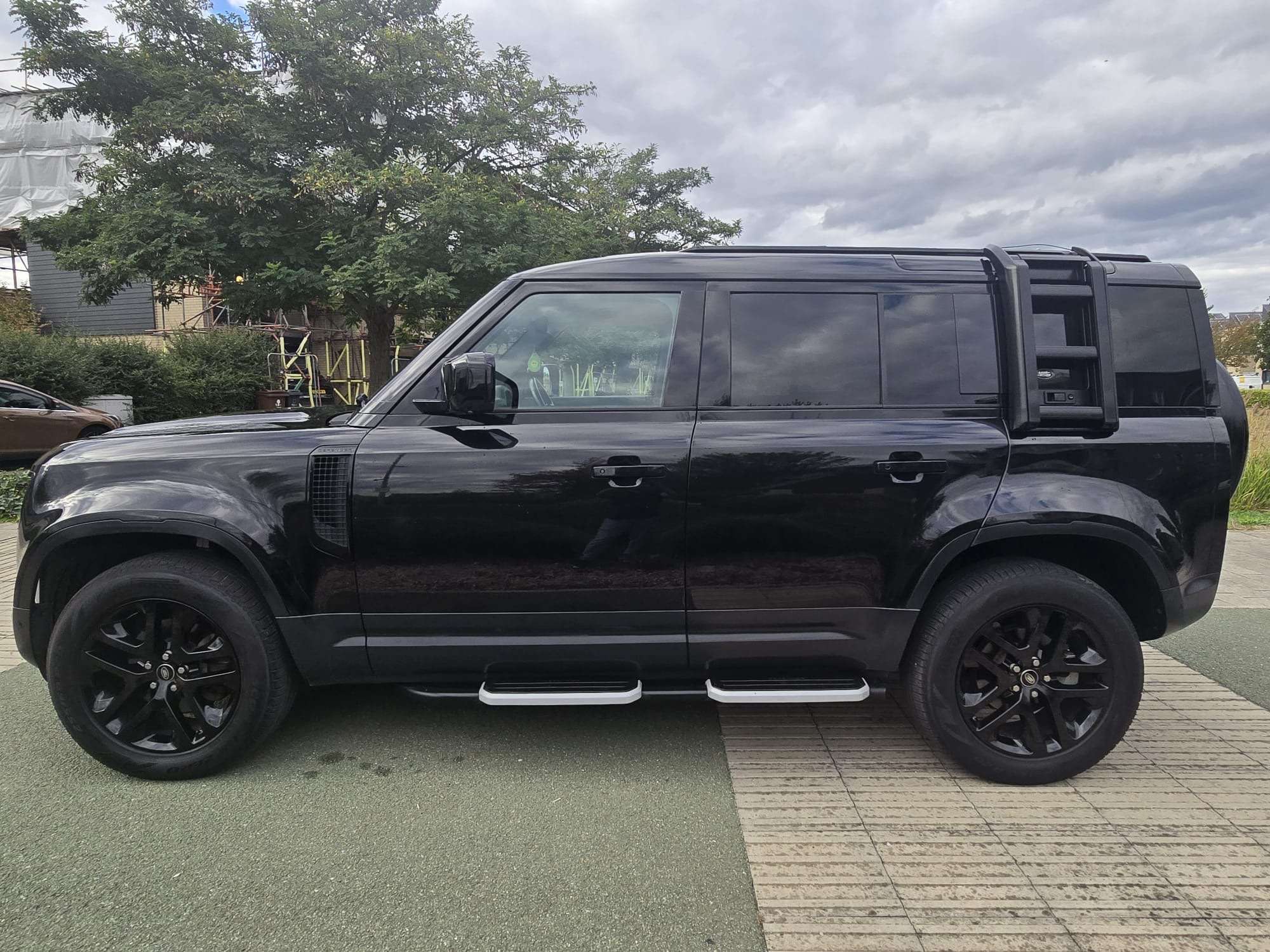 2020 LAND ROVER DEFENDER 110 2020 LAND ROVER DEFENDER 110