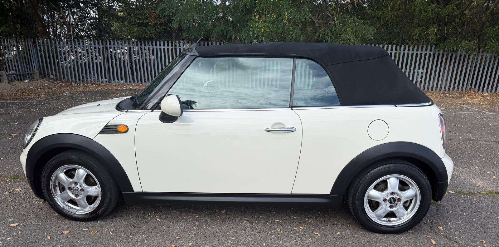 2009 MINI CONVERTIBLE 2009 MINI CONVERTIBLE