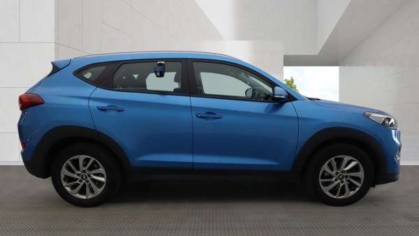 A 2017 HYUNDAI TUCSON CRDI SE NAV A 2017 HYUNDAI TUCSON CRDI SE NAV