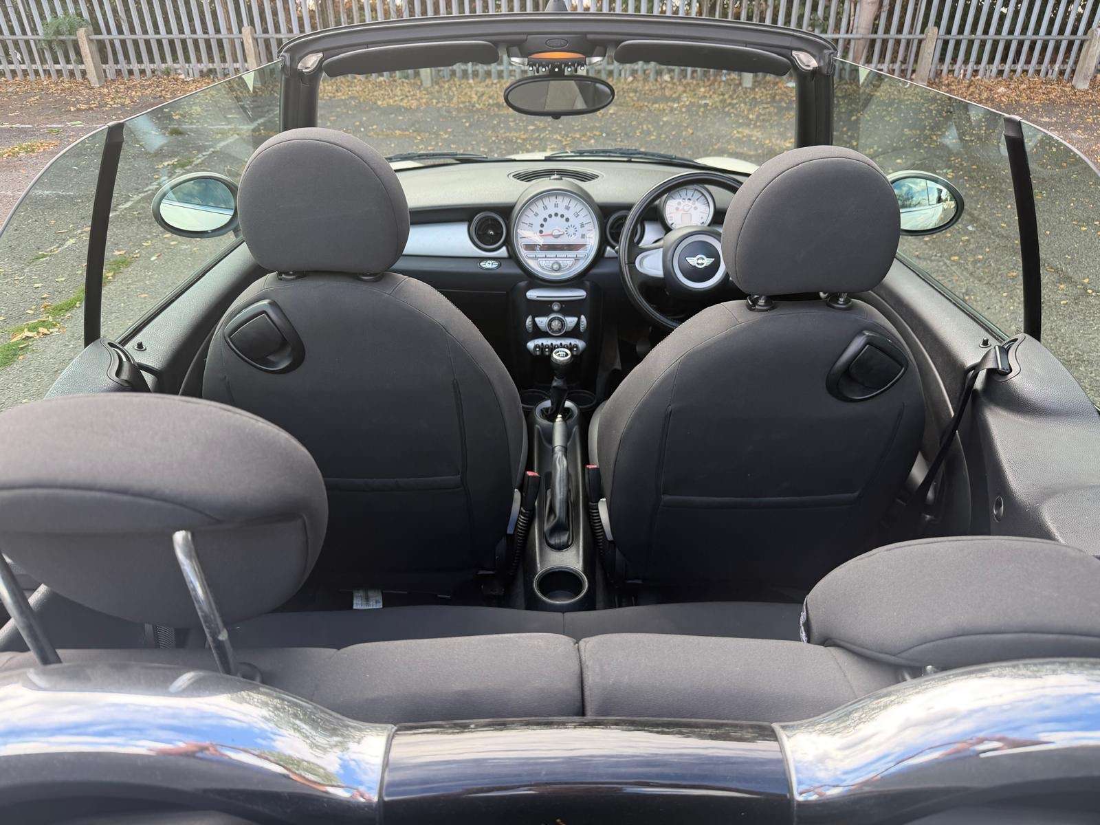 2009 MINI CONVERTIBLE 2009 MINI CONVERTIBLE