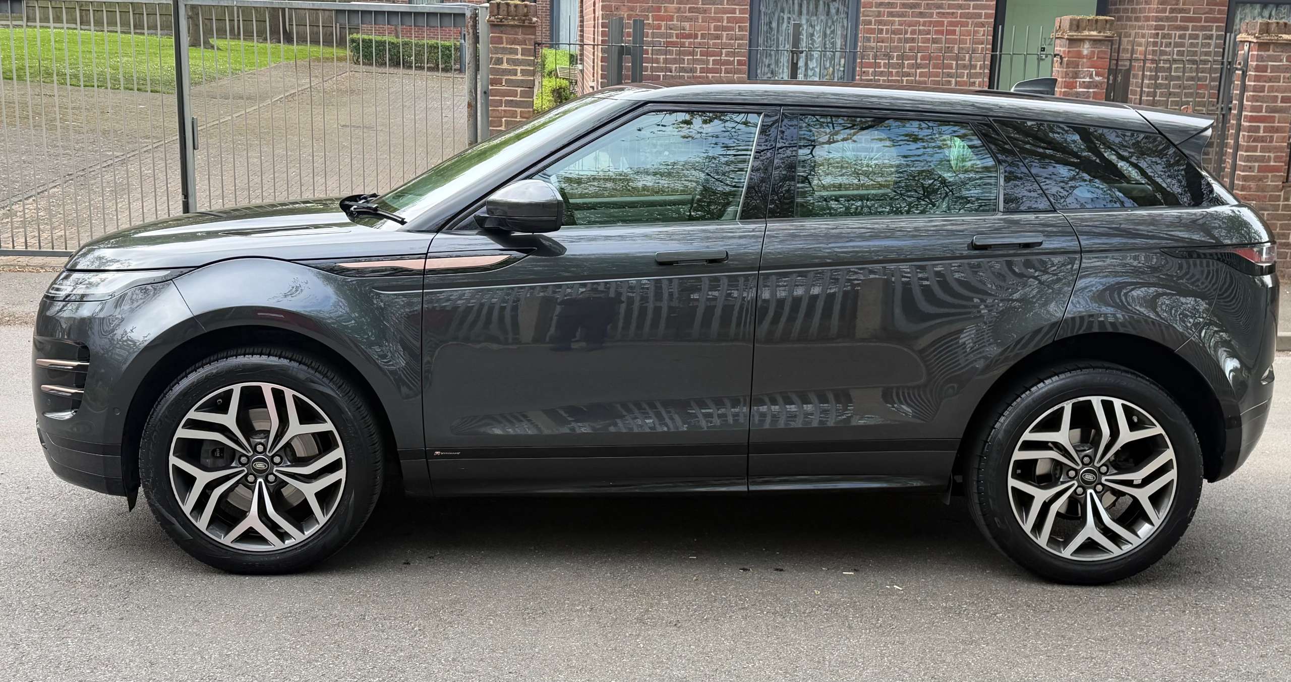 2020 LAND ROVER RANGE ROVER EVOQUE 2020 LAND ROVER RANGE ROVER EVOQUE
