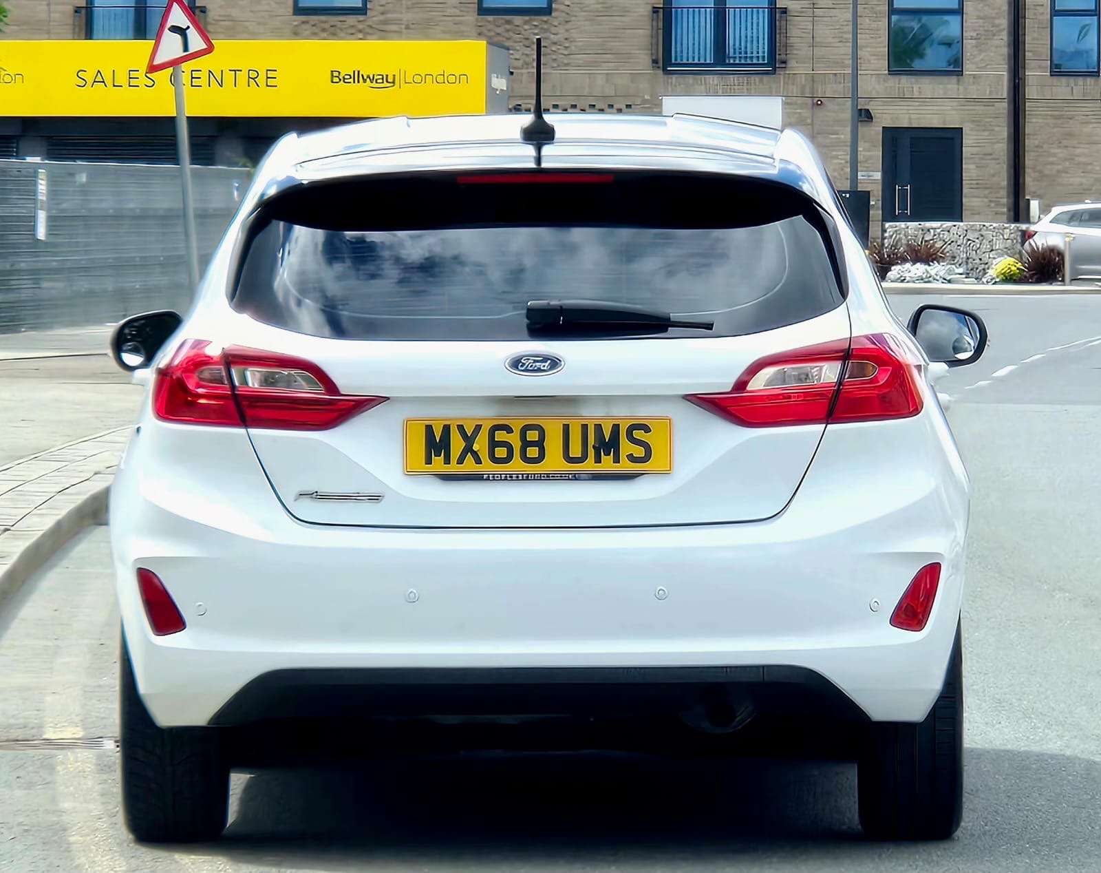 A 2019 FORD FIESTA 1.0T EcoBoost GPF Zetec Hatchback 5dr Petrol Auto Euro 6 (s/s) (100 ps) A 2019 FORD FIESTA 1.0T EcoBoost GPF Zetec Hatchback 5dr Petrol Auto Euro 6 (s/s) (100 ps)