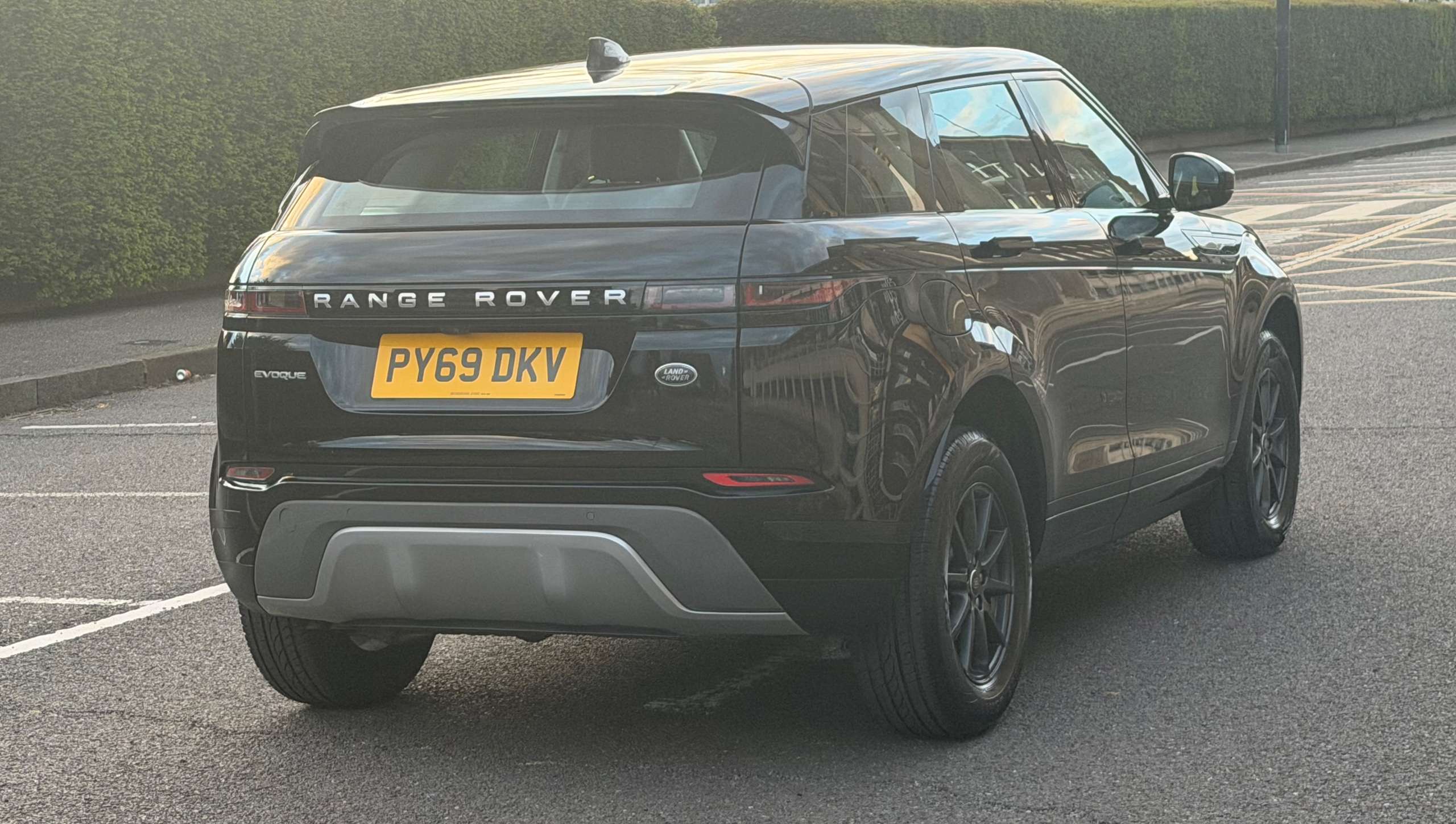 2019 LAND ROVER RANGE ROVER EVOQUE 2019 LAND ROVER RANGE ROVER EVOQUE