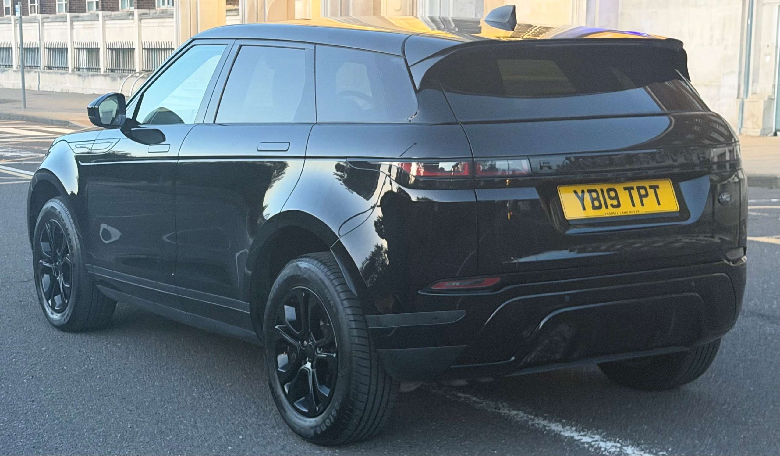 2019 LAND ROVER RANGE ROVER EVOQUE 2019 LAND ROVER RANGE ROVER EVOQUE