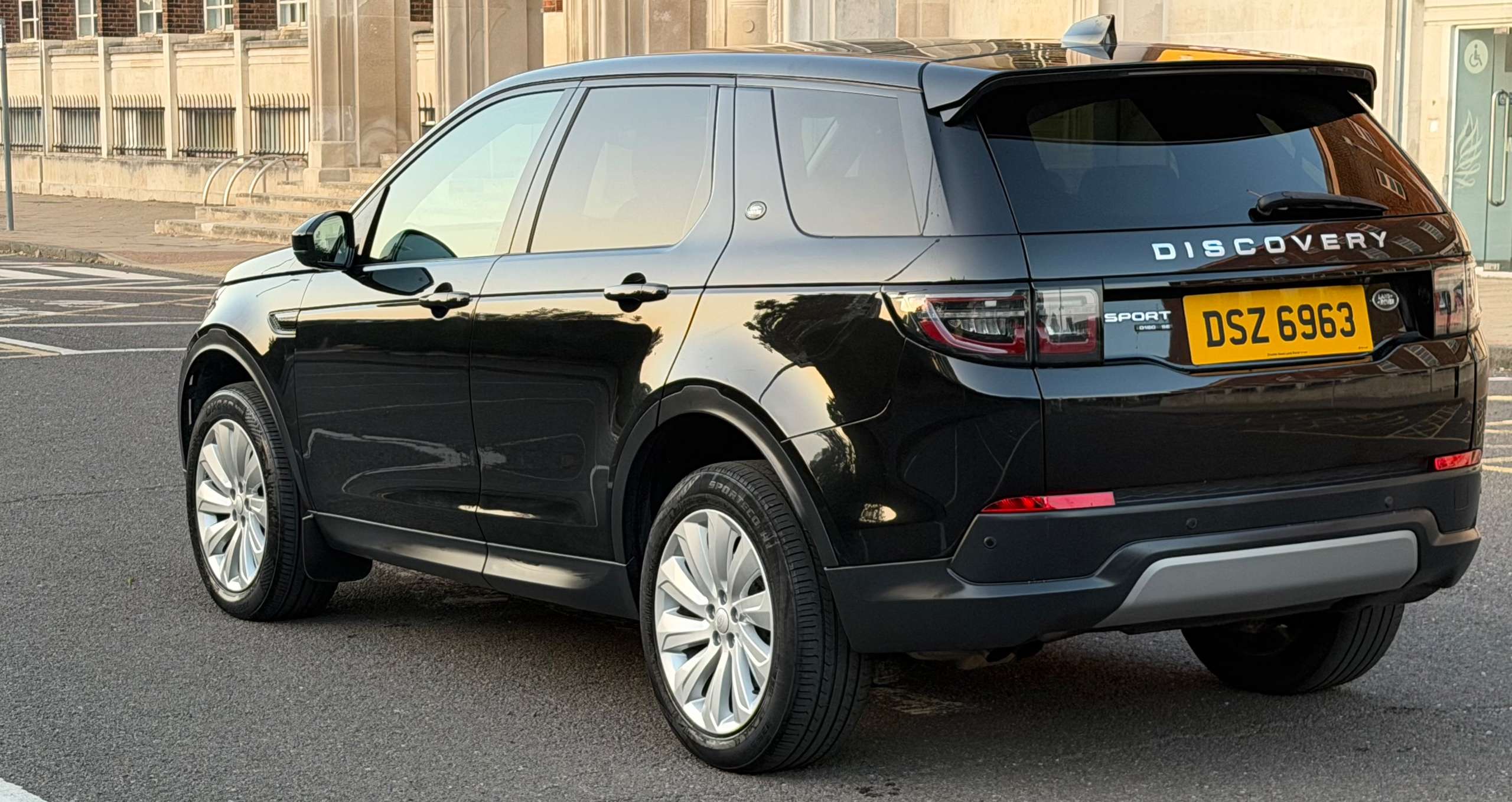 2019 LAND ROVER DISCOVERY SPORT 2019 LAND ROVER DISCOVERY SPORT