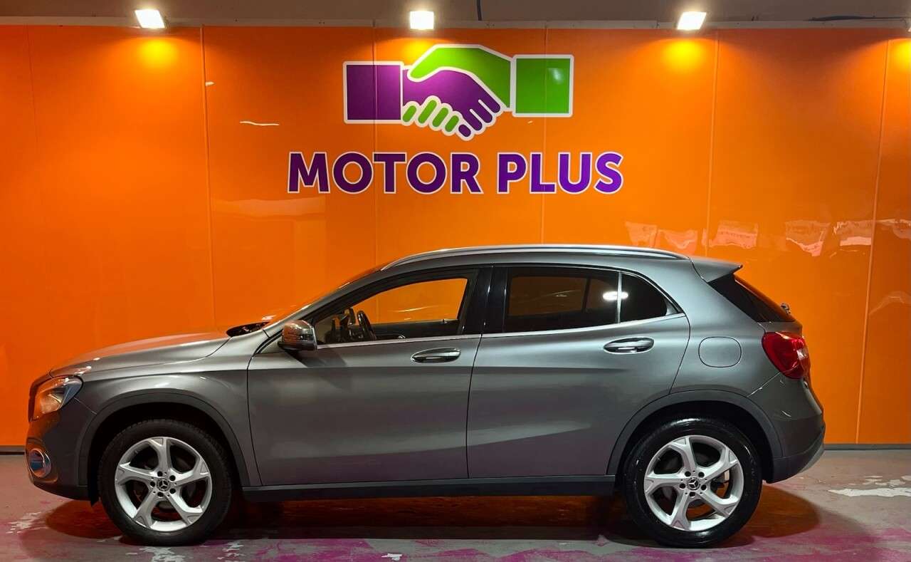 A 2017 MERCEDES-BENZ GLA 2.1 GLA200d Sport SUV 5dr Diesel 7G-DCT Euro 6 (s/s) (136 ps) 2 KEYS FINANC A 2017 MERCEDES-BENZ GLA 2.1 GLA200d Sport SUV 5dr Diesel 7G-DCT Euro 6 (s/s) (136 ps) 2 KEYS FINANC