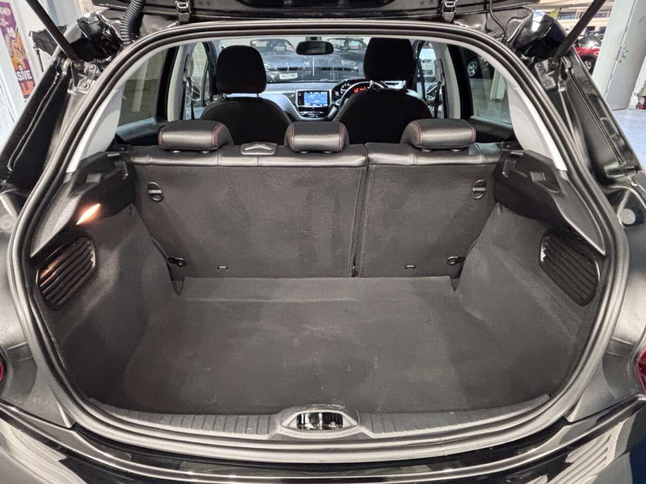 2019 PEUGEOT 208 2019 PEUGEOT 208