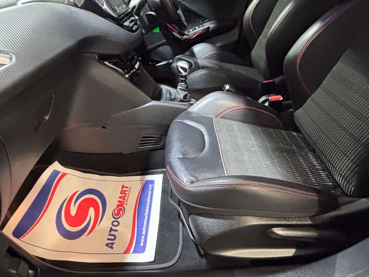 2019 PEUGEOT 208 2019 PEUGEOT 208