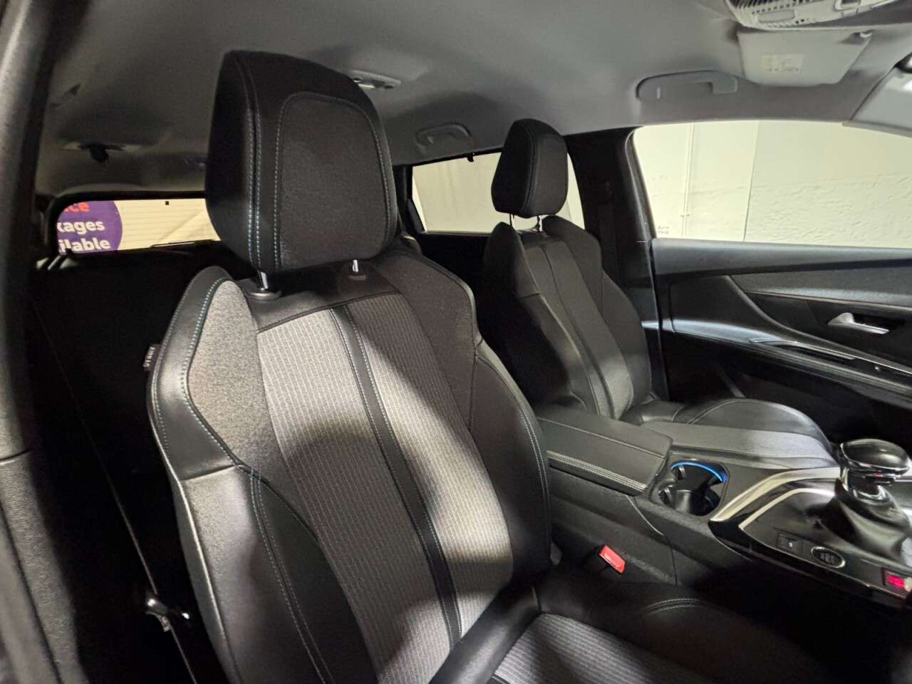 2021 PEUGEOT 5008 2021 PEUGEOT 5008