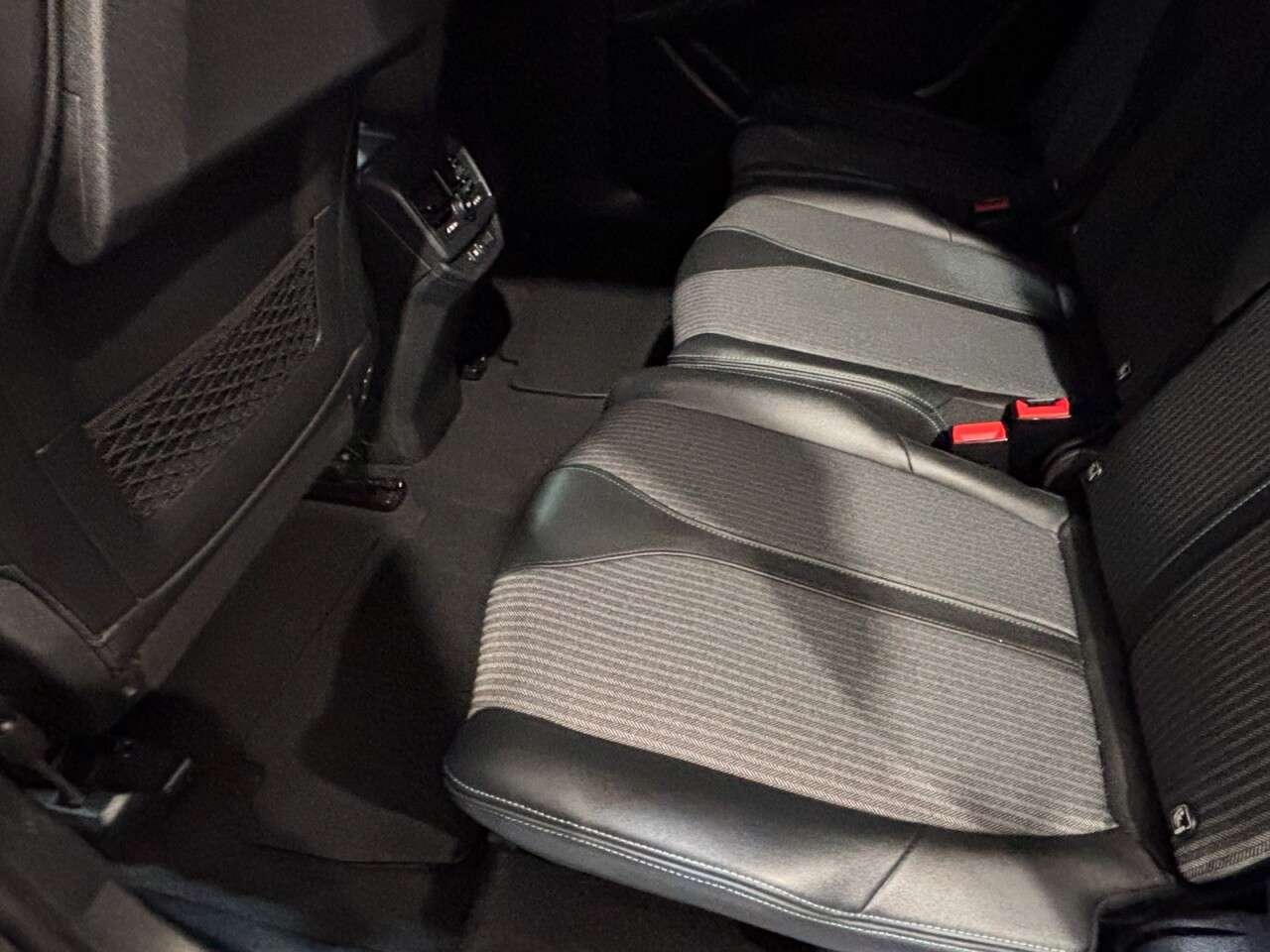 2021 PEUGEOT 5008 2021 PEUGEOT 5008