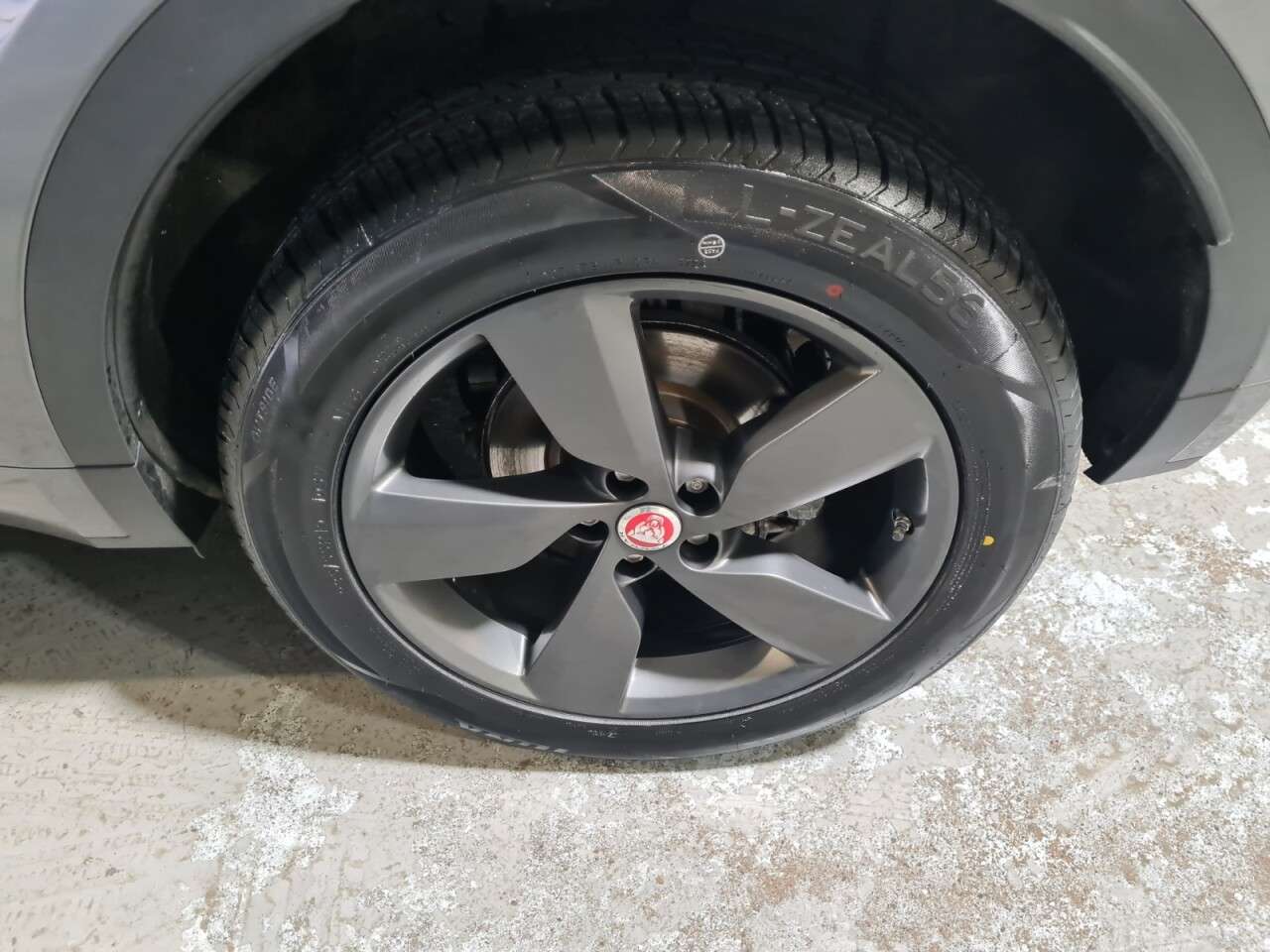 2019 JAGUAR E-PACE 2019 JAGUAR E-PACE