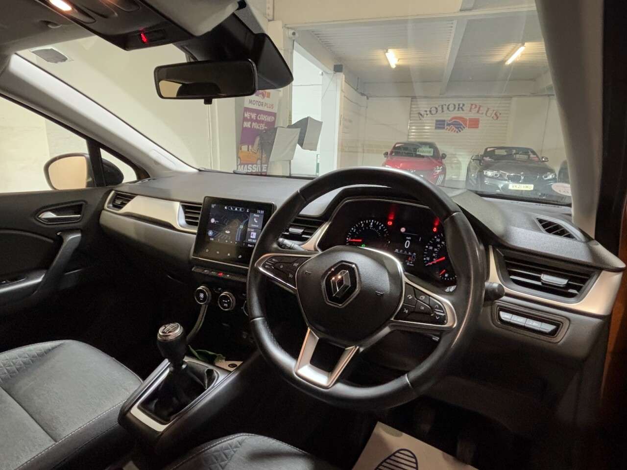 2022 RENAULT CAPTUR 2022 RENAULT CAPTUR