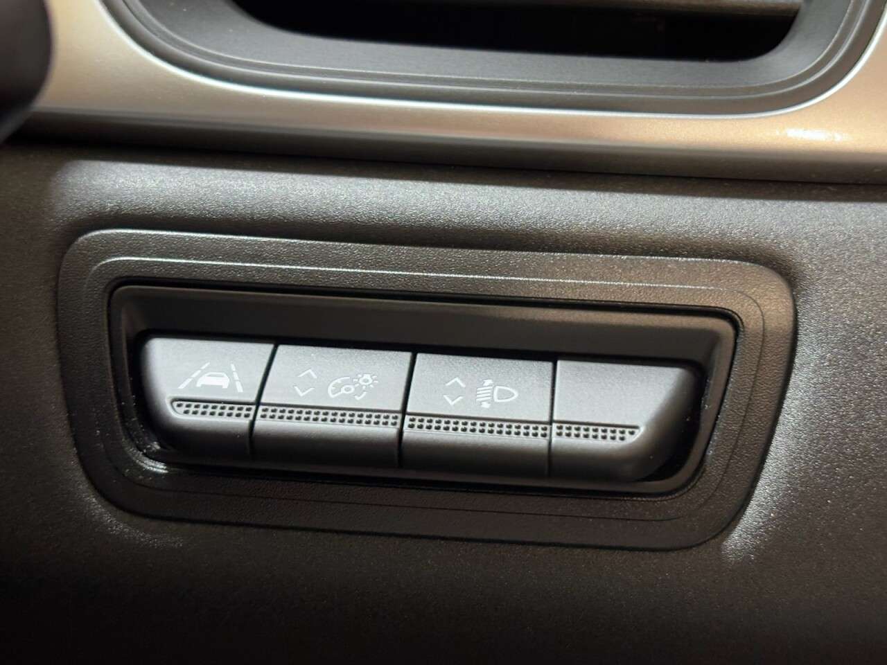 2022 RENAULT CAPTUR 2022 RENAULT CAPTUR