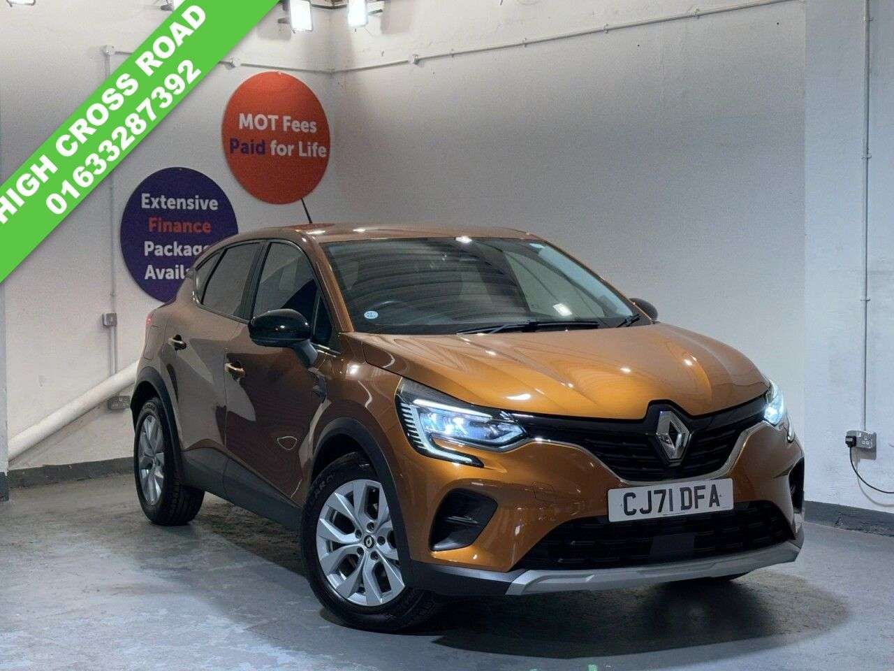 A 2022 RENAULT CAPTUR 1.0 TCe Iconic SUV 5dr Petrol Manual Euro 6 (s/s) (90 ps) Visit Over 400 Ca A 2022 RENAULT CAPTUR 1.0 TCe Iconic SUV 5dr Petrol Manual Euro 6 (s/s) (90 ps) Visit Over 400 Ca
