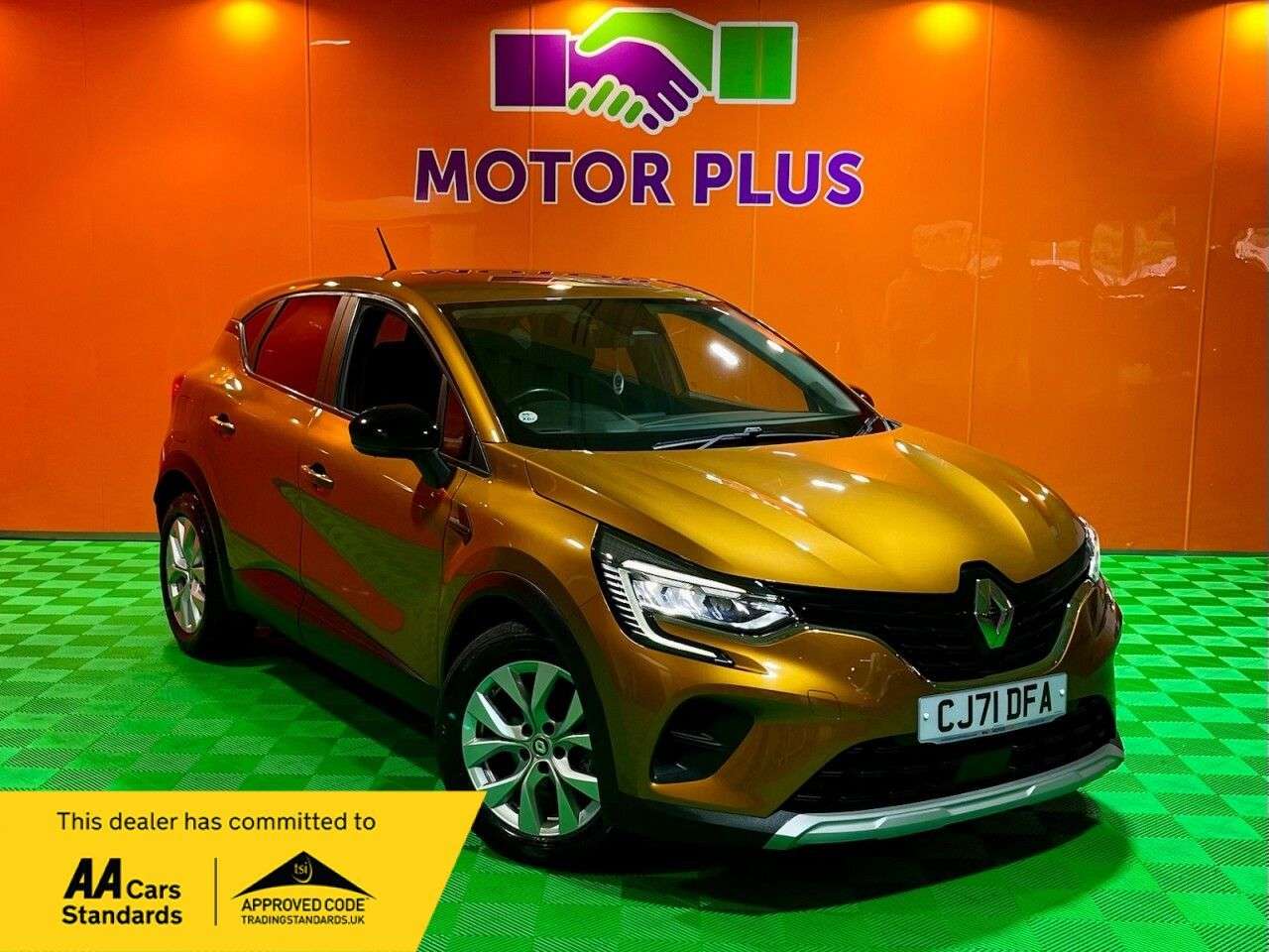 A 2022 RENAULT CAPTUR 1.0 TCe Iconic SUV 5dr Petrol Manual Euro 6 (s/s) (90 ps) Visit Over 400 Ca A 2022 RENAULT CAPTUR 1.0 TCe Iconic SUV 5dr Petrol Manual Euro 6 (s/s) (90 ps) Visit Over 400 Ca