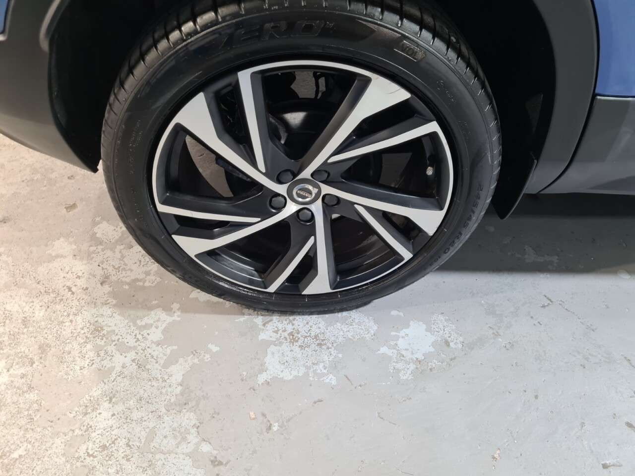 2021 VOLVO XC40 2021 VOLVO XC40