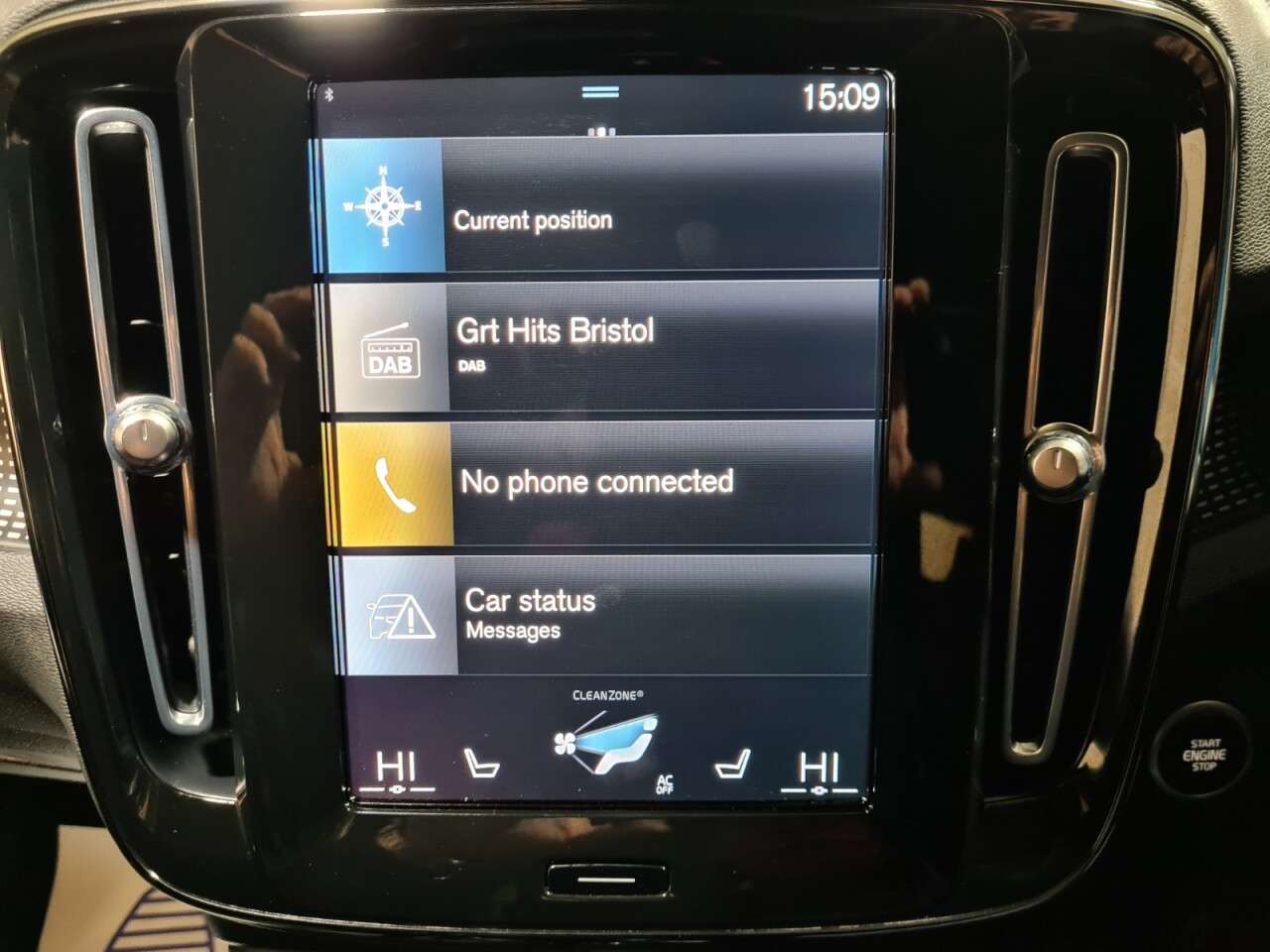 2021 VOLVO XC40 2021 VOLVO XC40