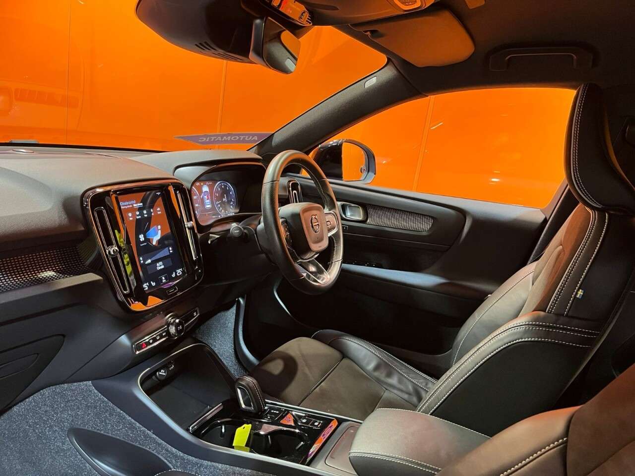 2021 VOLVO XC40 2021 VOLVO XC40