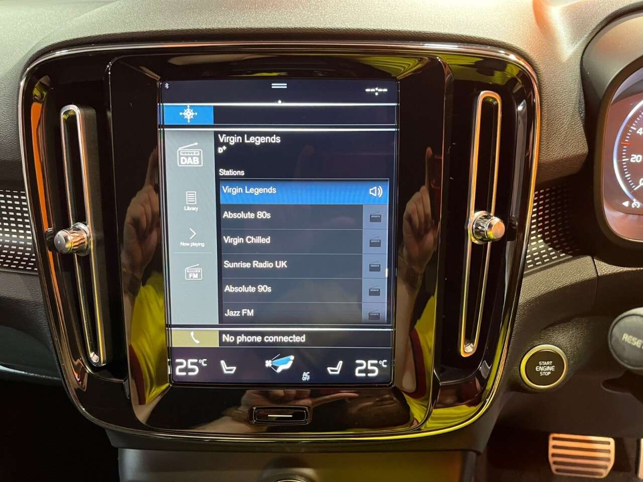 2021 VOLVO XC40 2021 VOLVO XC40