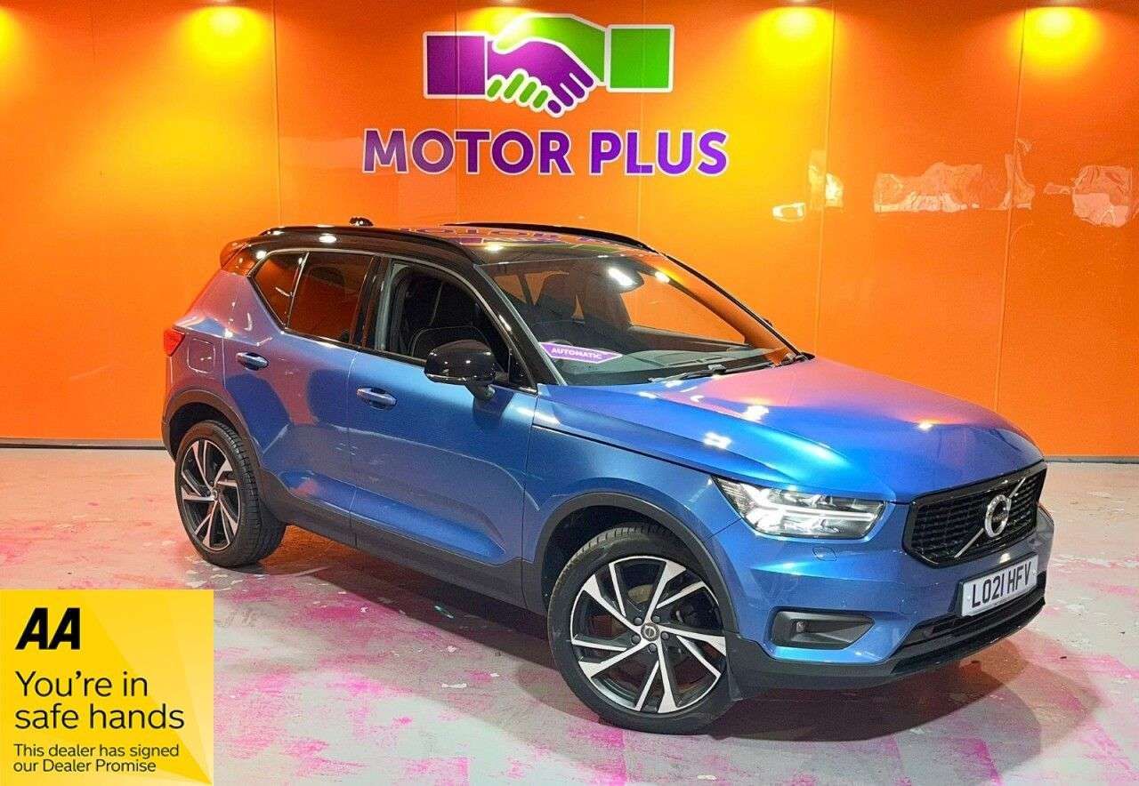 A 2021 VOLVO XC40 1.5 T3 R-Design Pro SUV 5dr Petrol Auto Euro 6 (s/s) (163 ps) Visit Over 40 A 2021 VOLVO XC40 1.5 T3 R-Design Pro SUV 5dr Petrol Auto Euro 6 (s/s) (163 ps) Visit Over 40