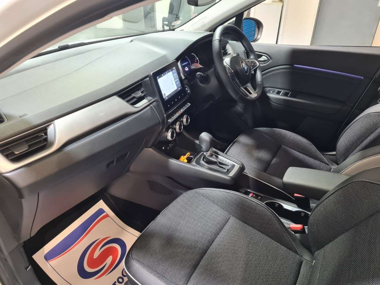 2024 RENAULT CAPTUR 2024 RENAULT CAPTUR